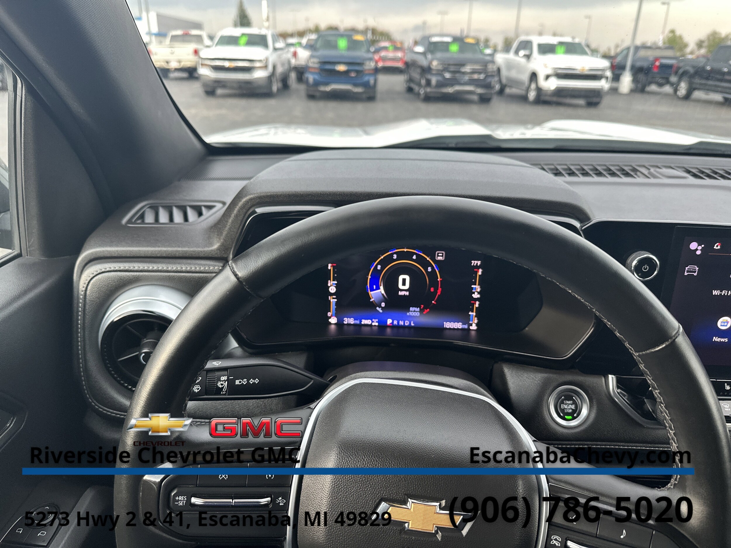 2023 Chevrolet Colorado LT photo 2