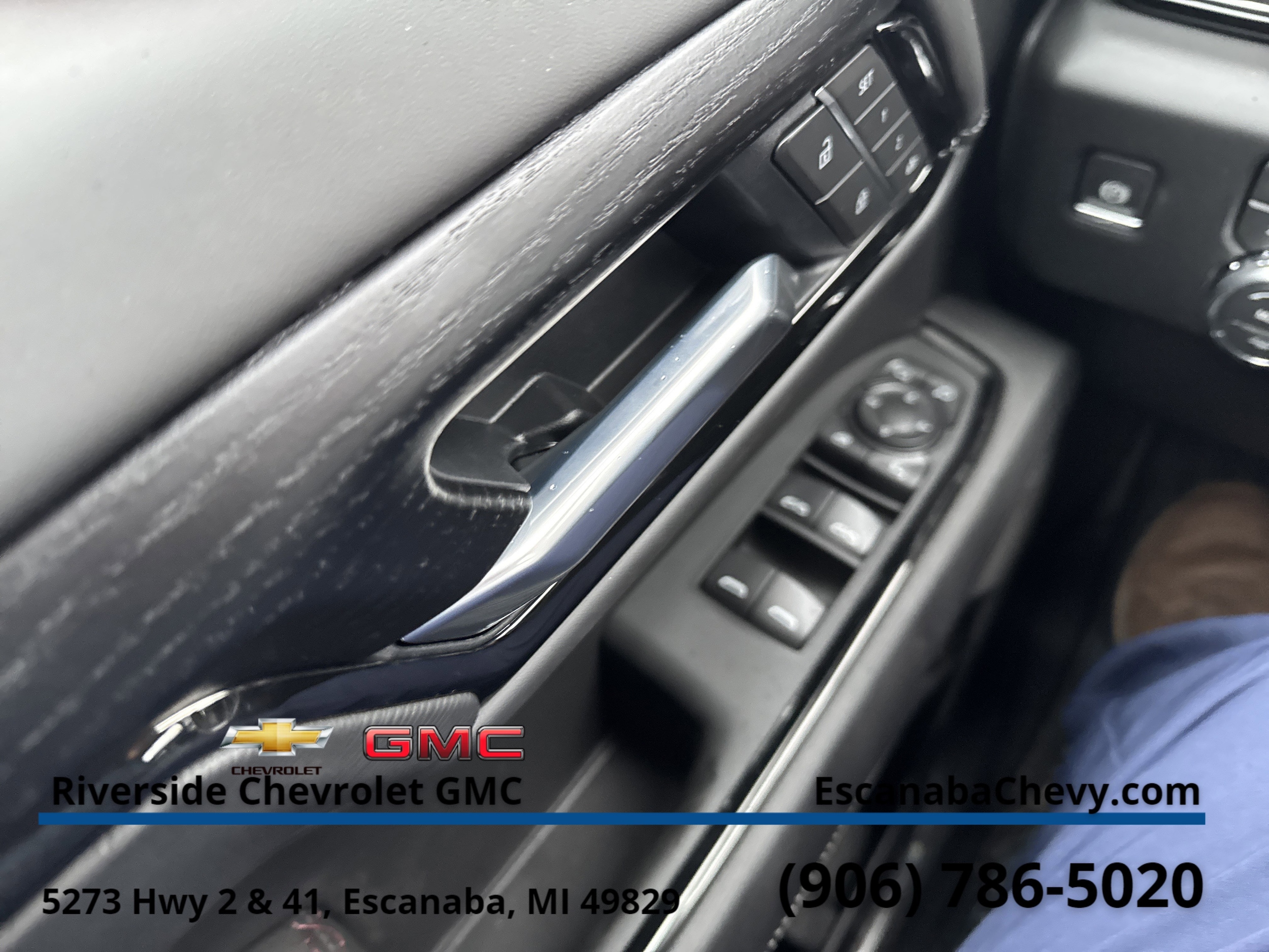 2026 GMC Sierra 1500 AT4X - Photo 28