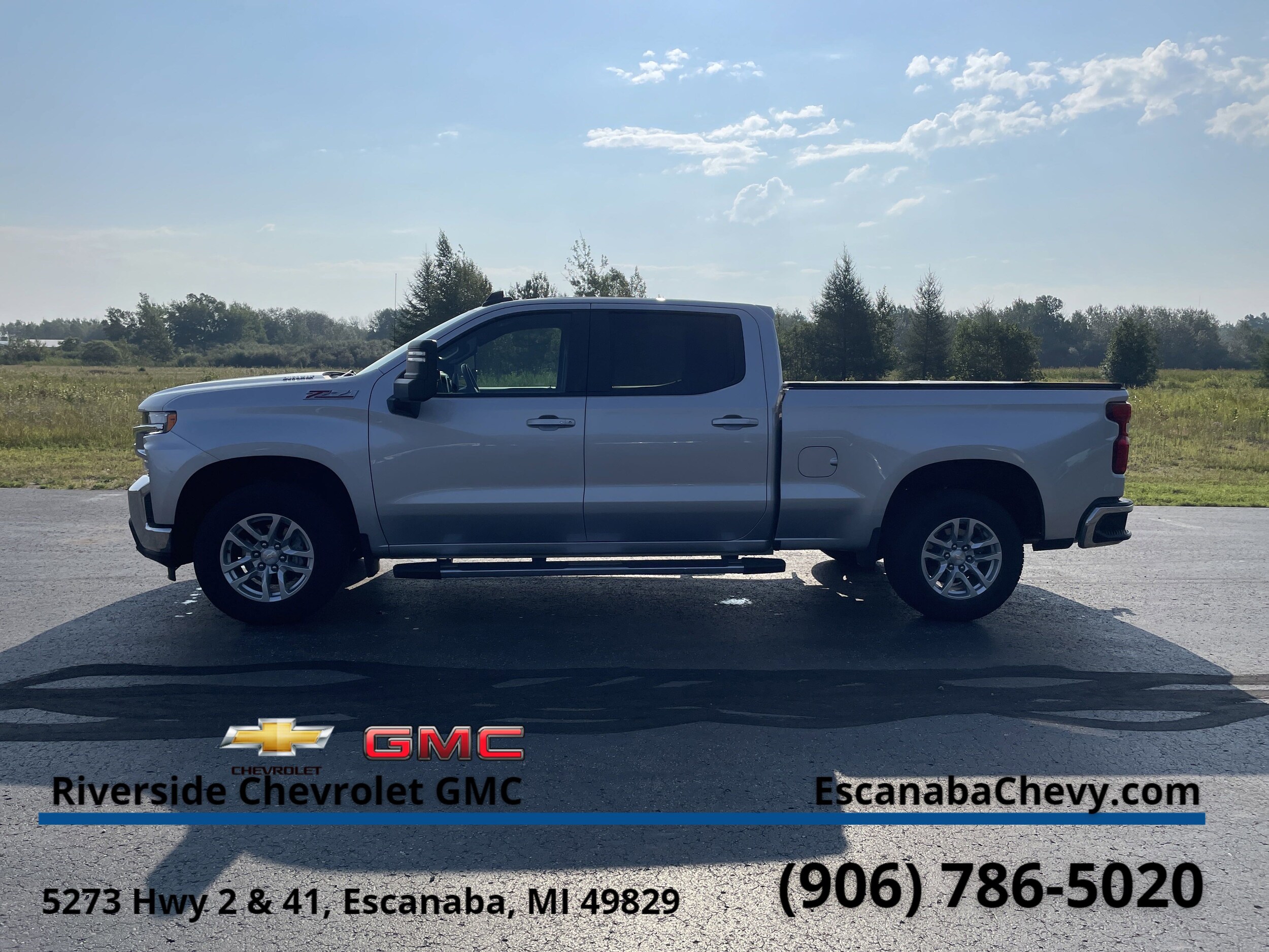 2021 Chevrolet Silverado 1500 LT photo 4