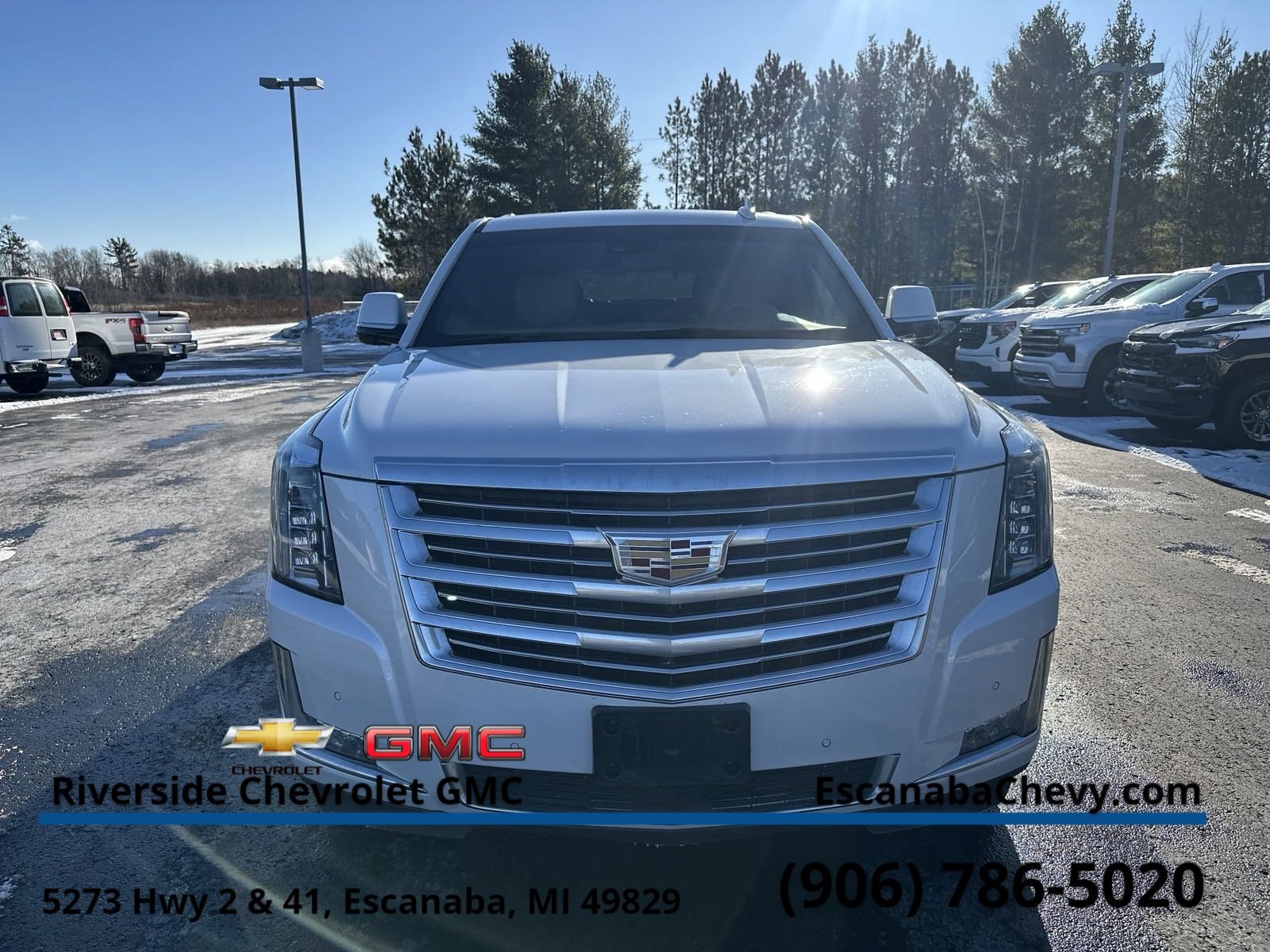 Certified 2019 Cadillac Escalade Platinum with VIN 1GYS4DKJ0KR237915 for sale in Escanaba, MI