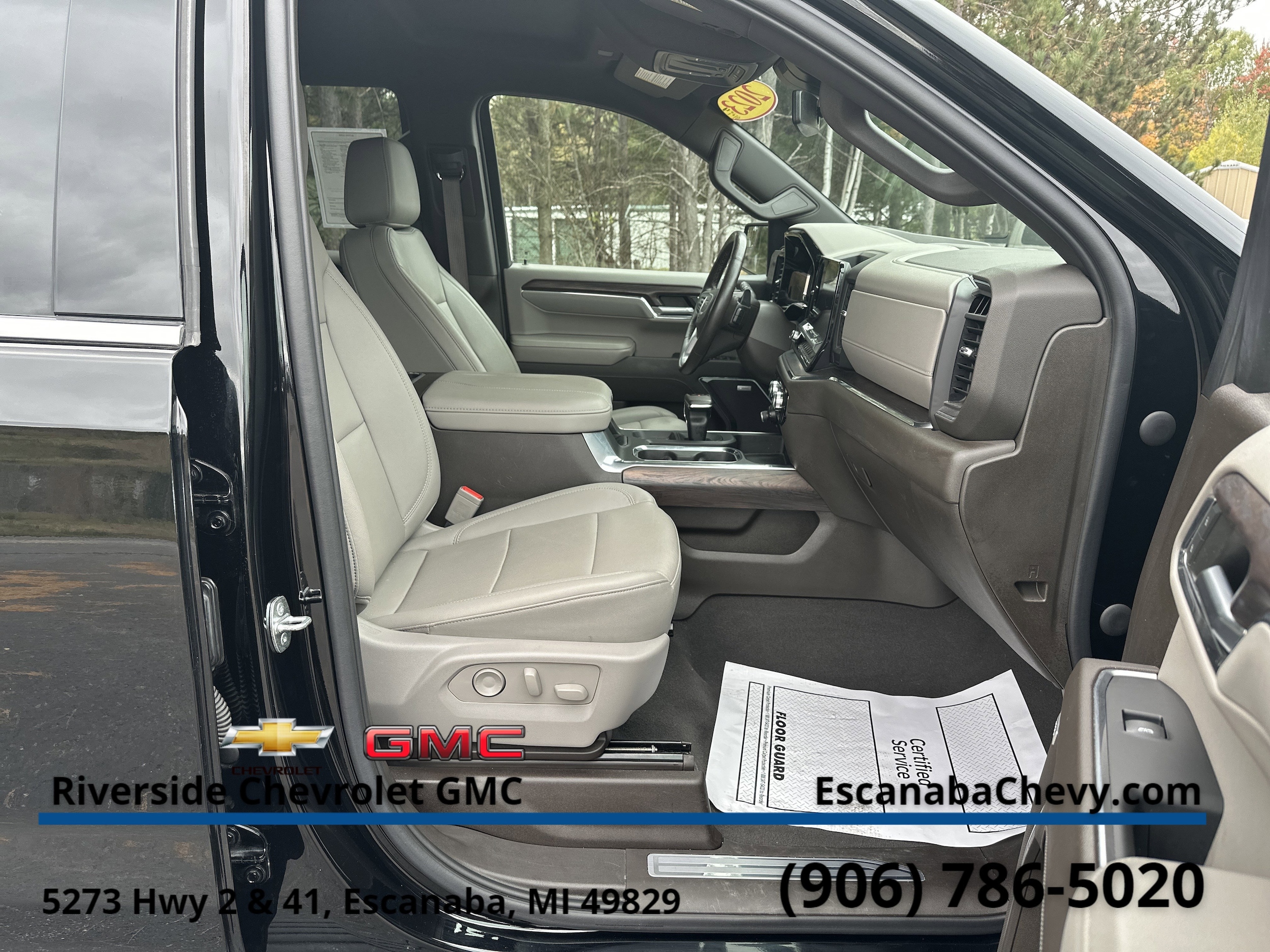 2023 GMC Sierra 1500 SLT - Photo 26