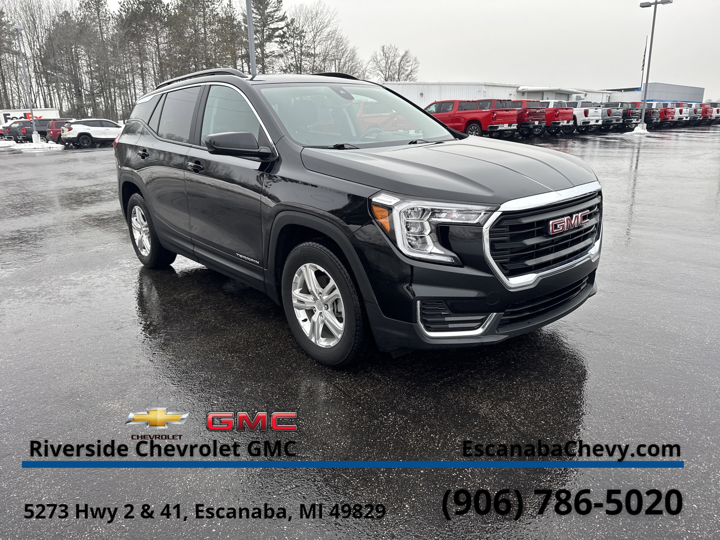 2022 GMC Terrain SLE's photo