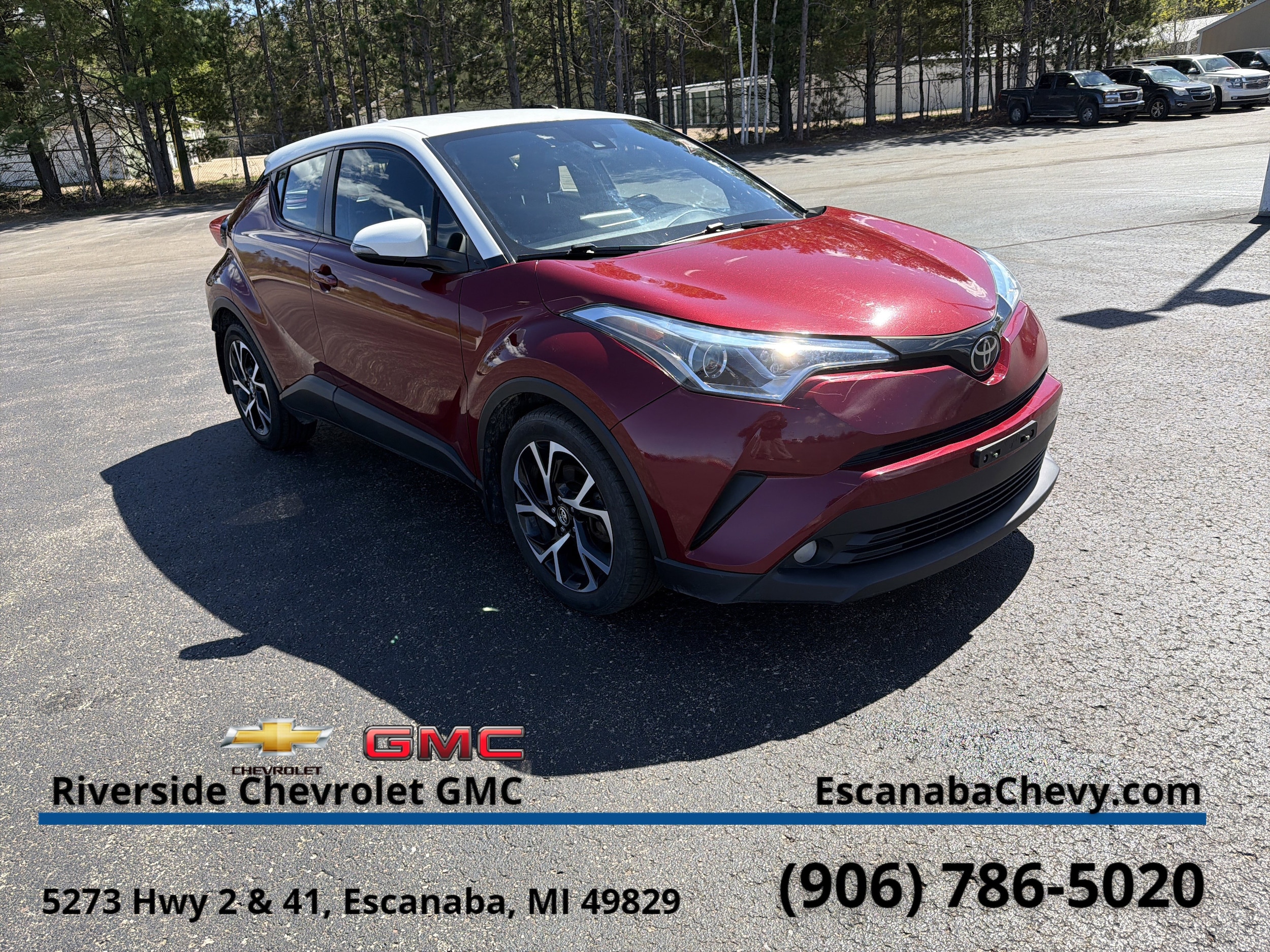 2018 Toyota C-HR XLE Premium's photo