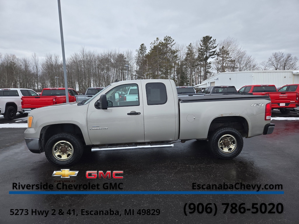 Used 2009 GMC Sierra 2500 HD SLE Truck