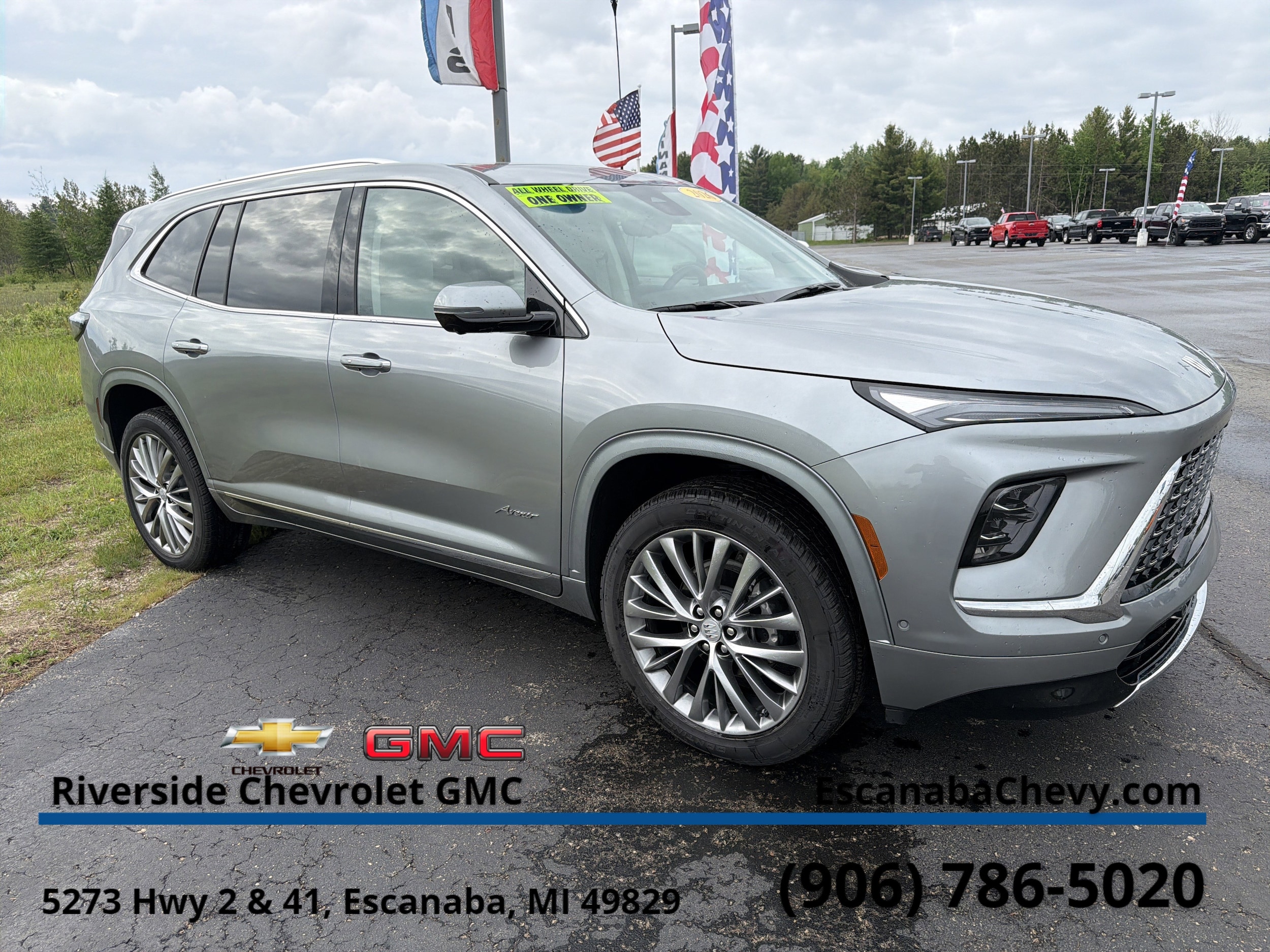 2026 Buick Enclave Avenir AWD's photo