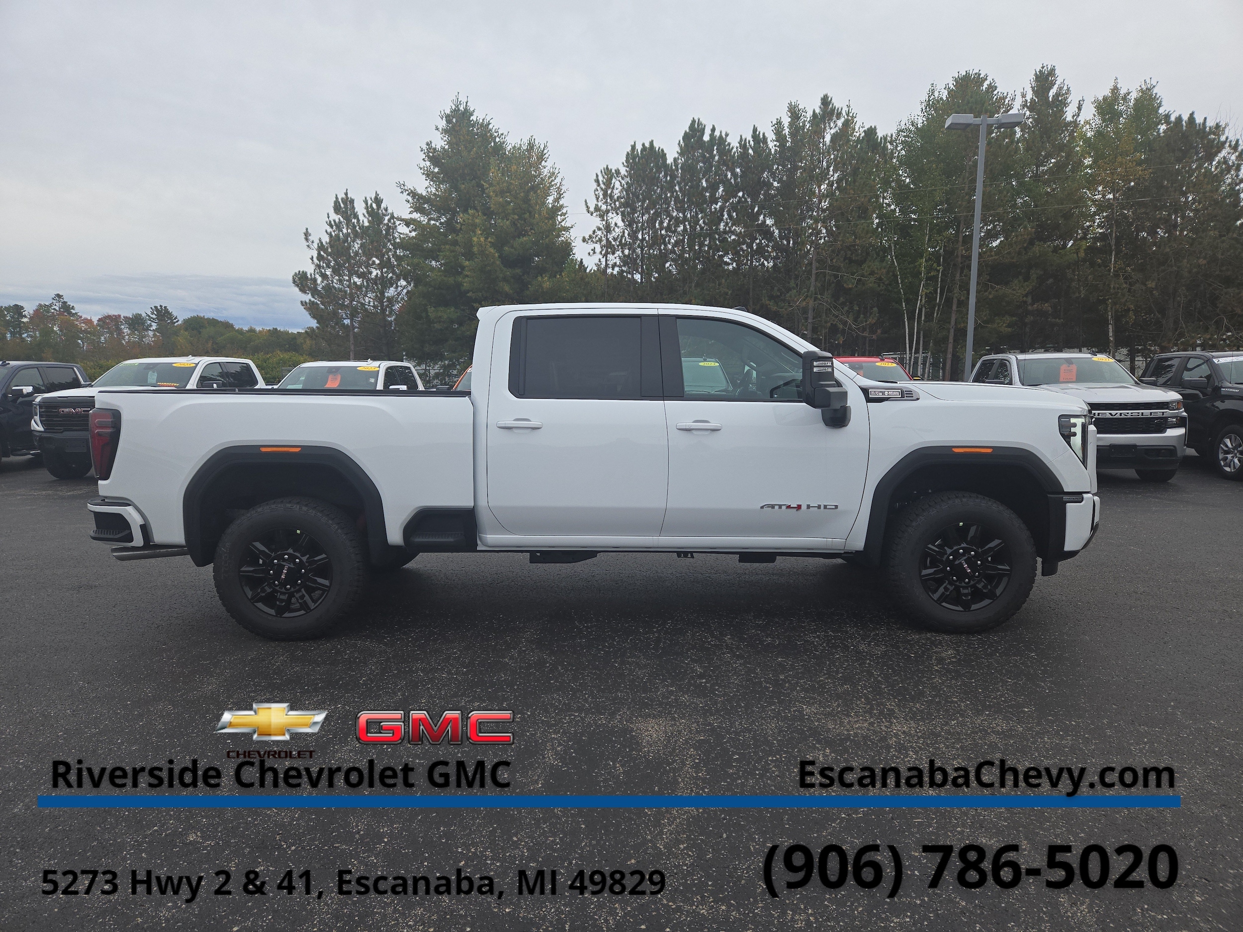 2026 GMC Sierra 2500HD AT4 - Photo 10