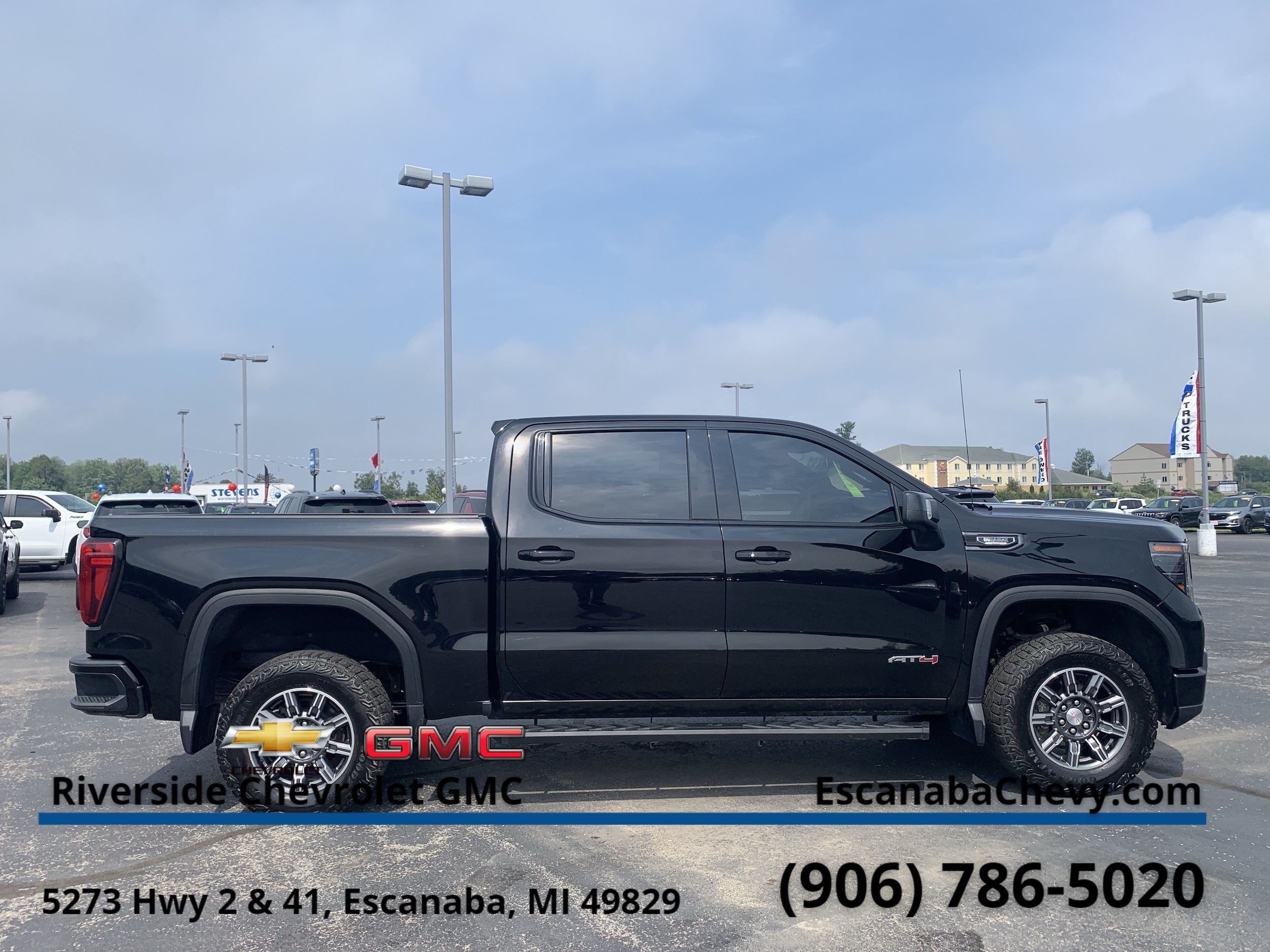 2024 GMC Sierra 1500 AT4 - Photo 10