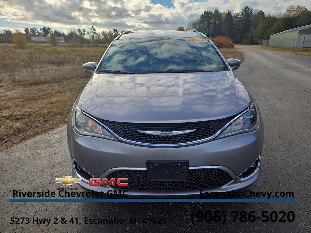 Used 2018 Chrysler Pacifica Touring L