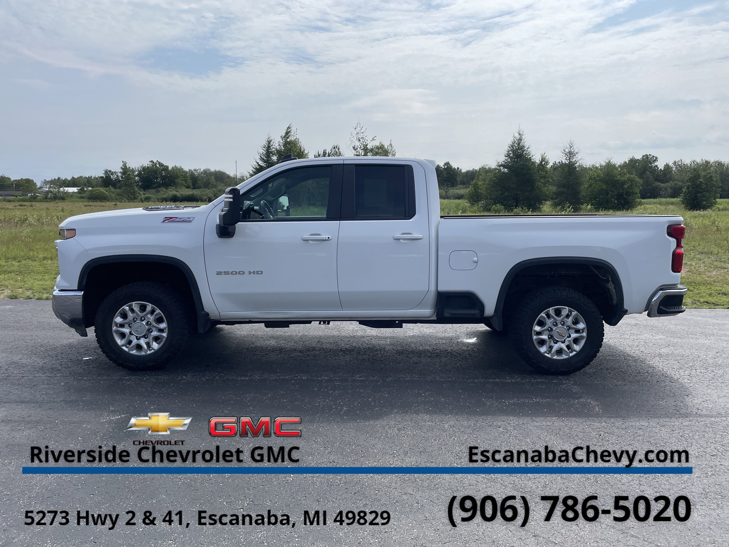 2024 Chevrolet Silverado 2500HD LT photo 4