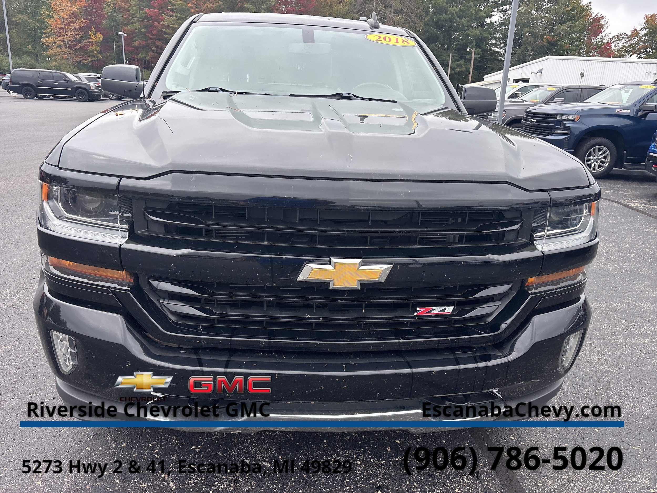Used 2018 Chevrolet Silverado 1500 LT with VIN 2GCVKREC2J1101098 for sale in Escanaba, MI