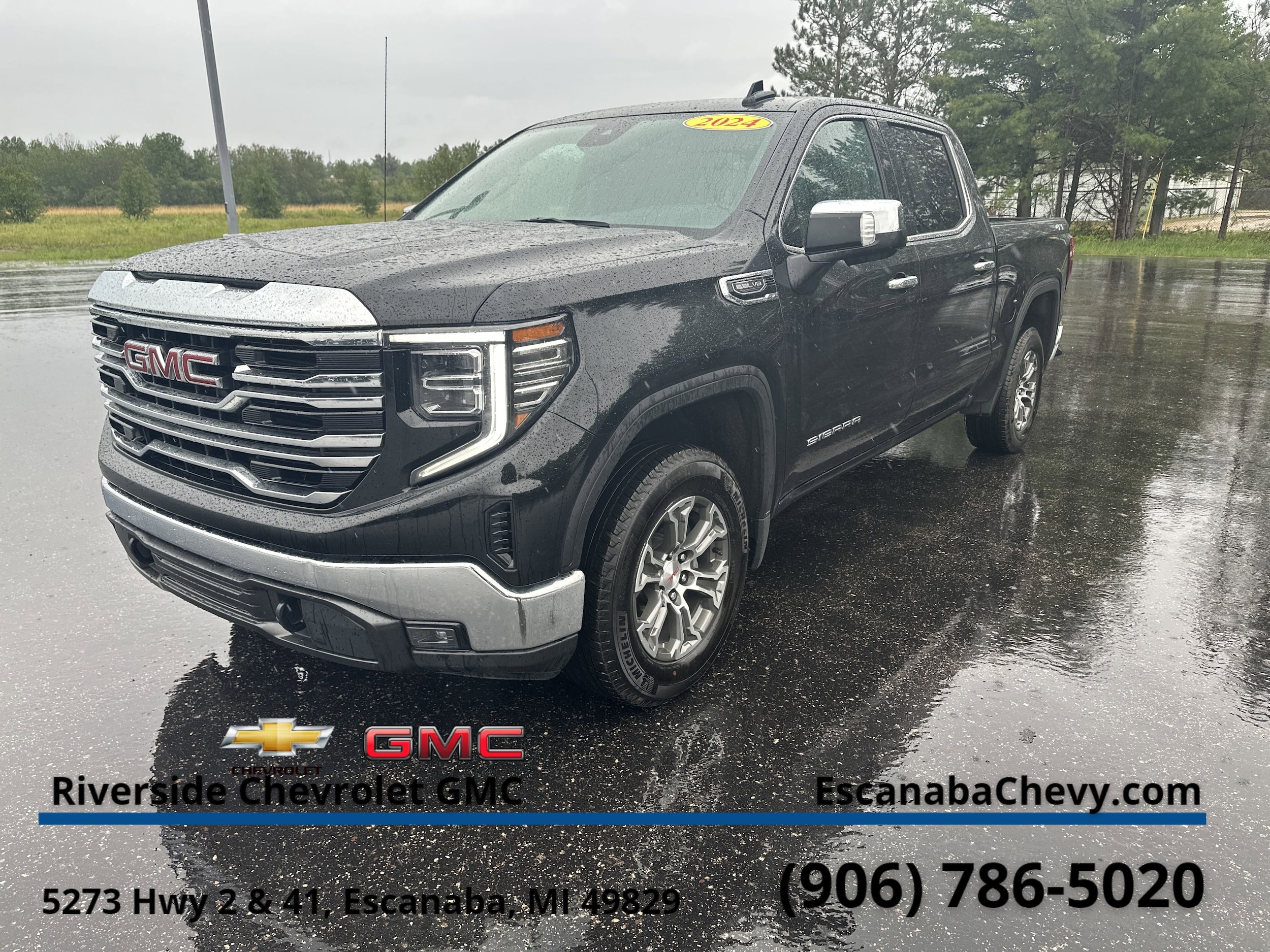 2024 GMC Sierra 1500 SLT - Photo 8