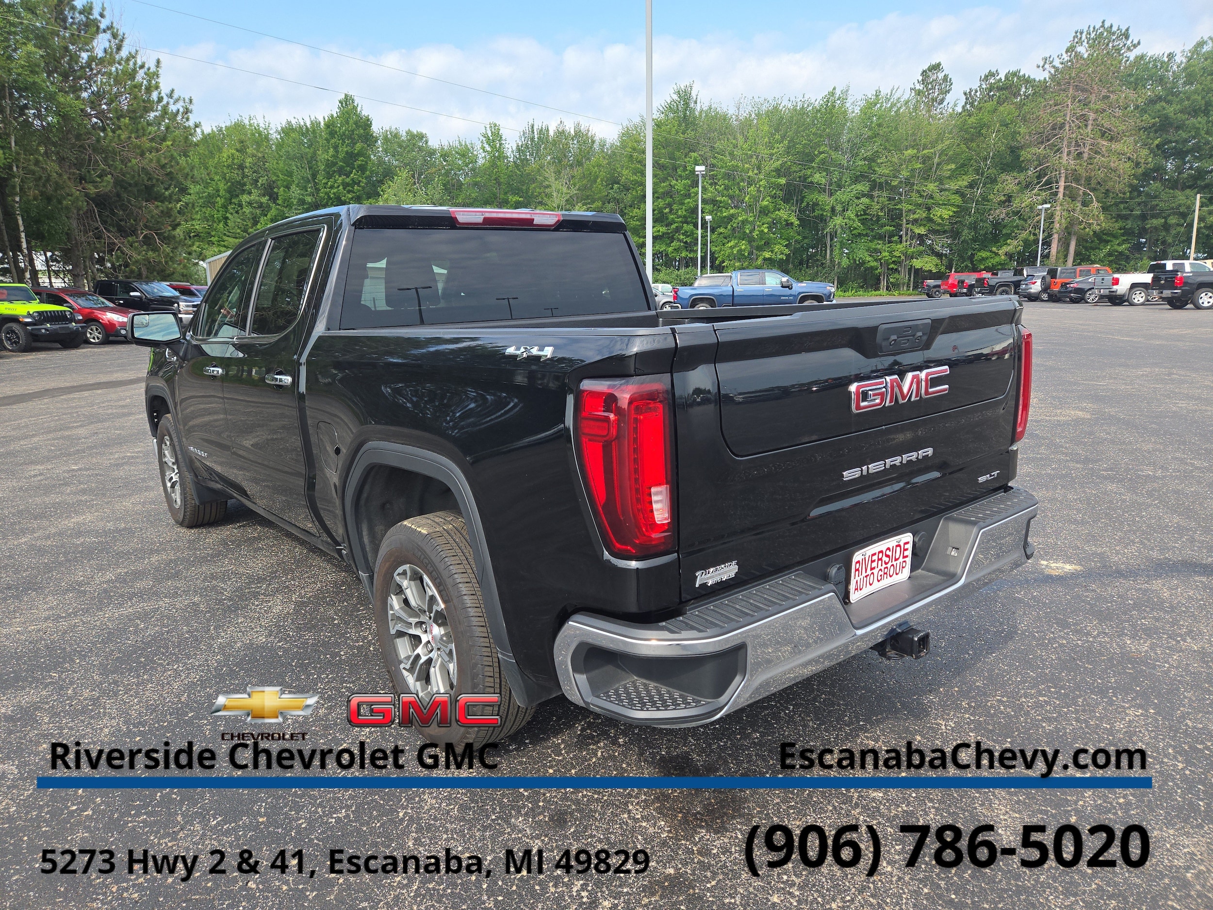 2024 GMC Sierra 1500 SLT - Photo 6