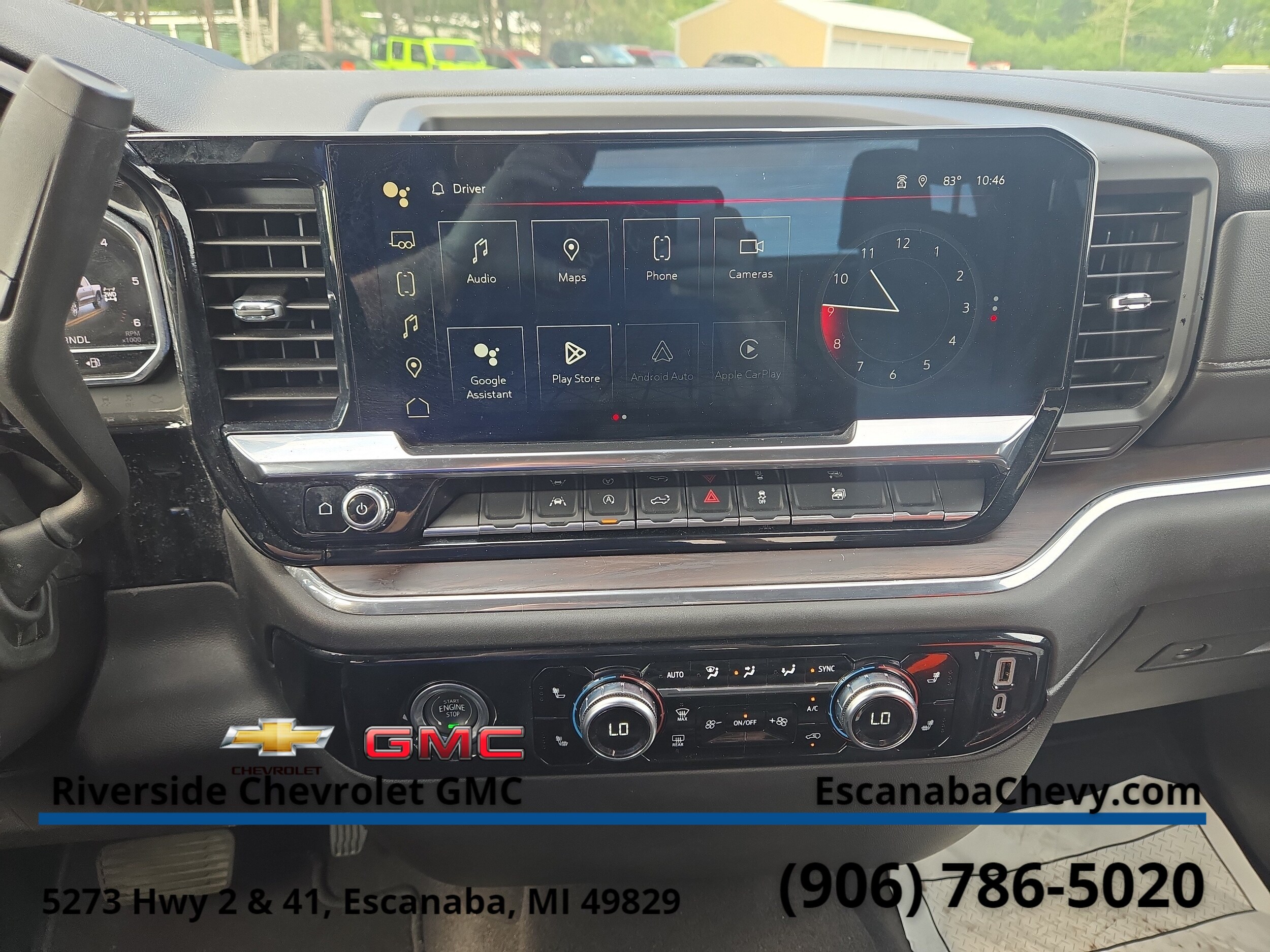 2024 GMC Sierra 1500 SLT - Photo 17