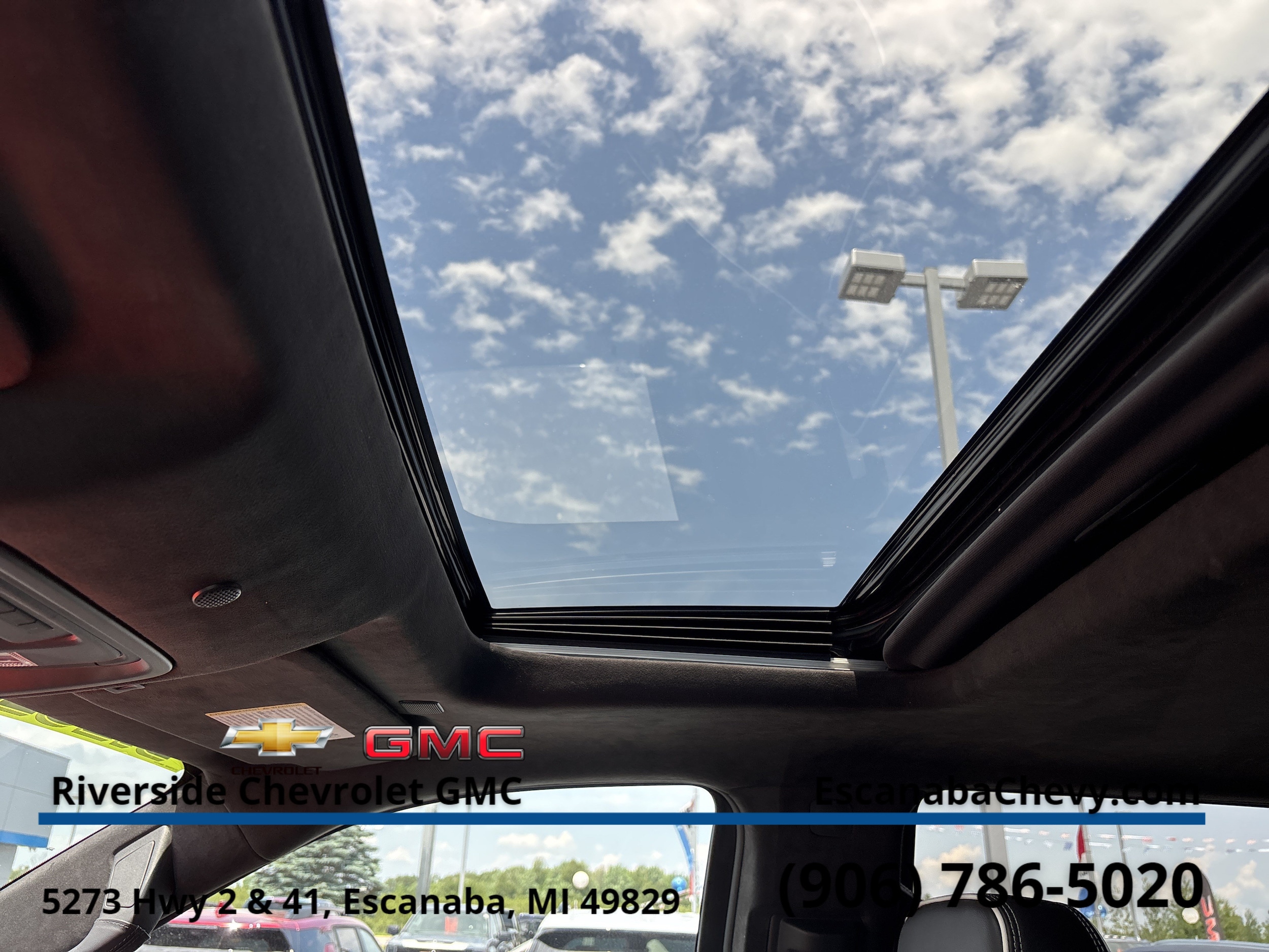 2025 GMC Sierra 1500 AT4X - Photo 24