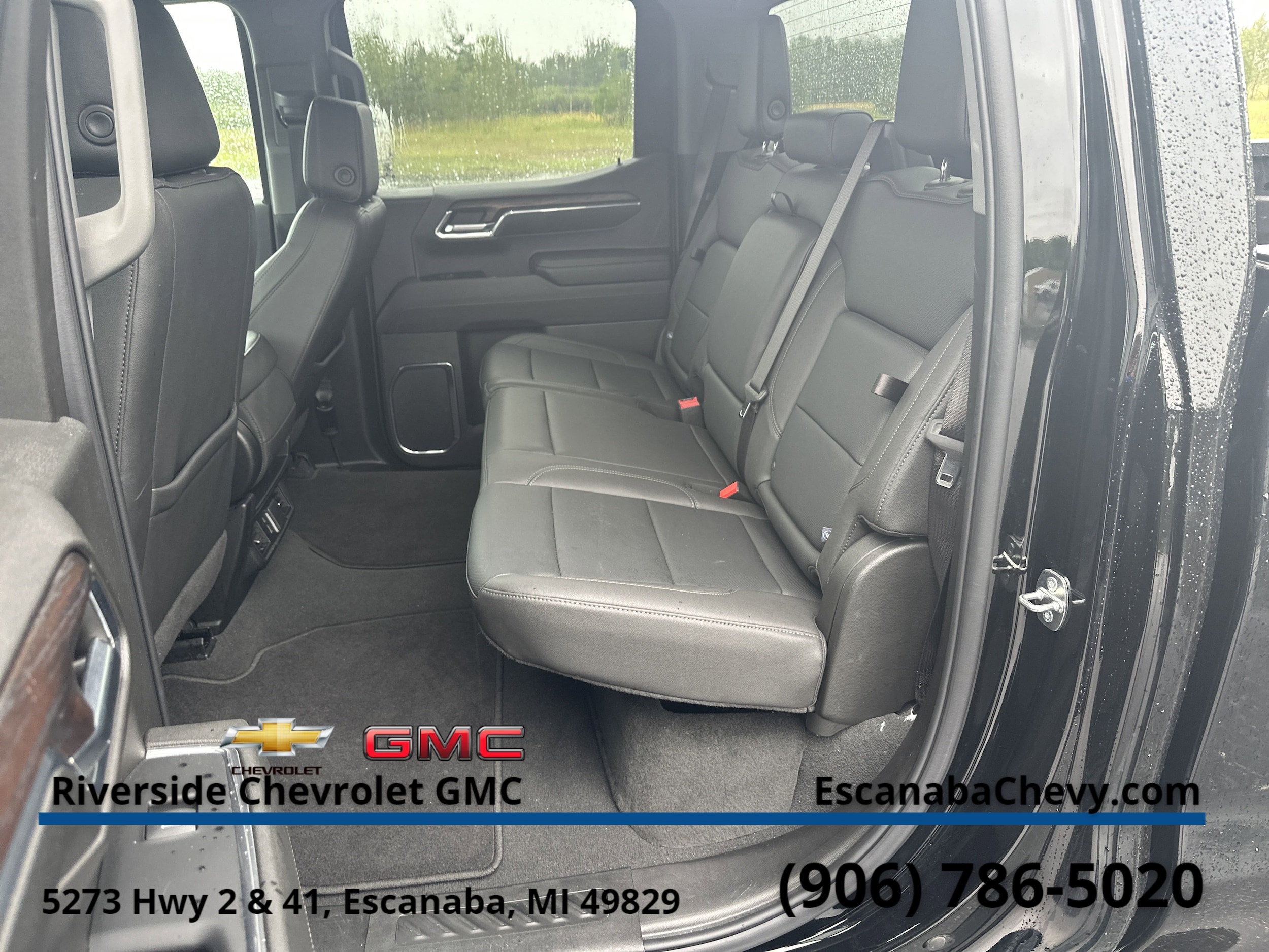 2024 GMC Sierra 1500 SLT - Photo 27