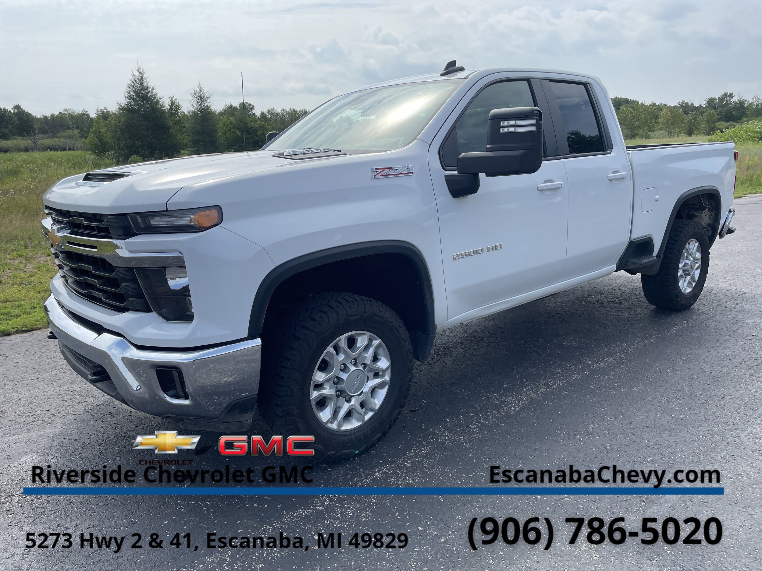 2024 Chevrolet Silverado 2500HD LT photo 3