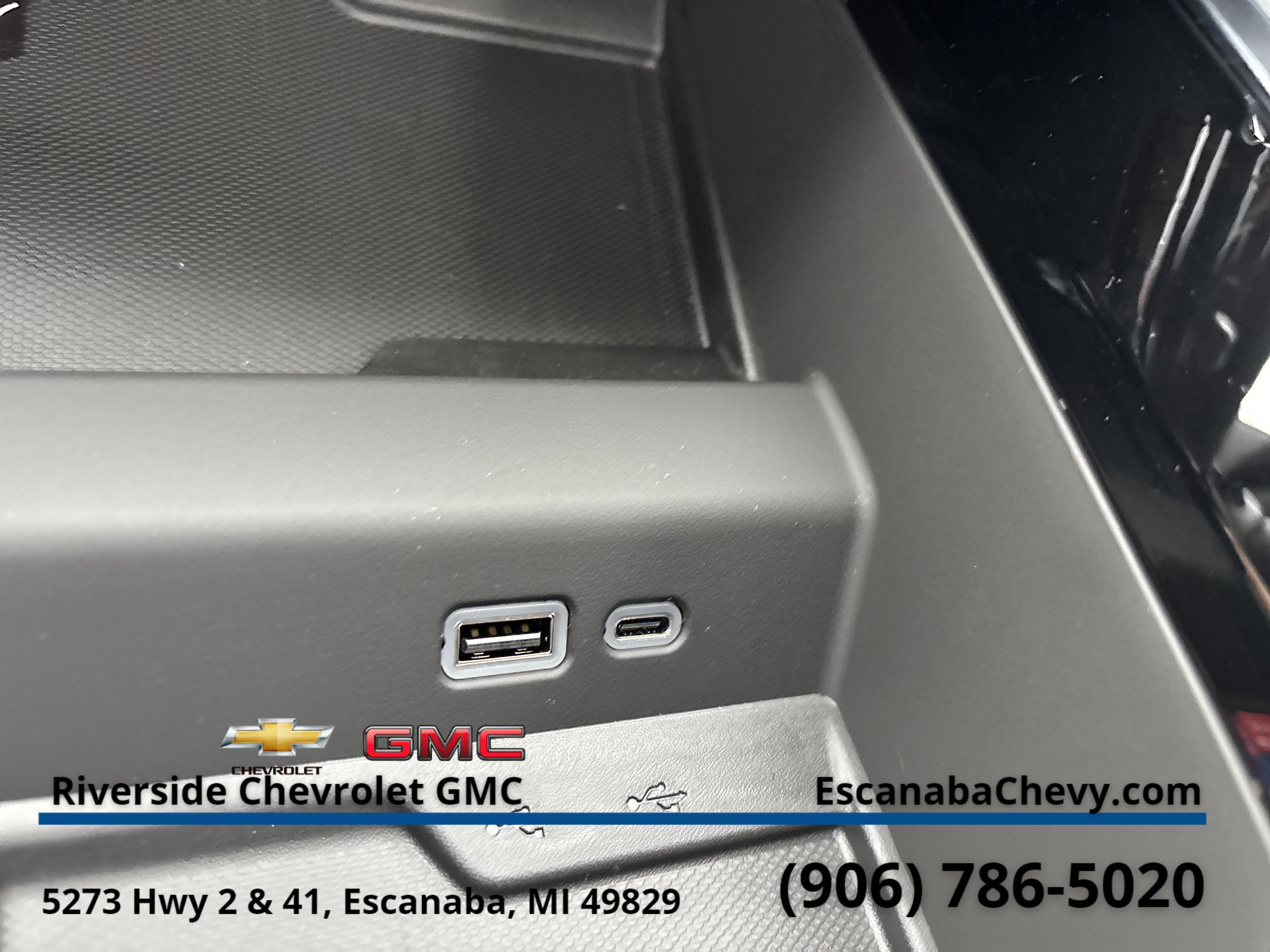 2027 Chevrolet Tahoe High Country - Photo 18