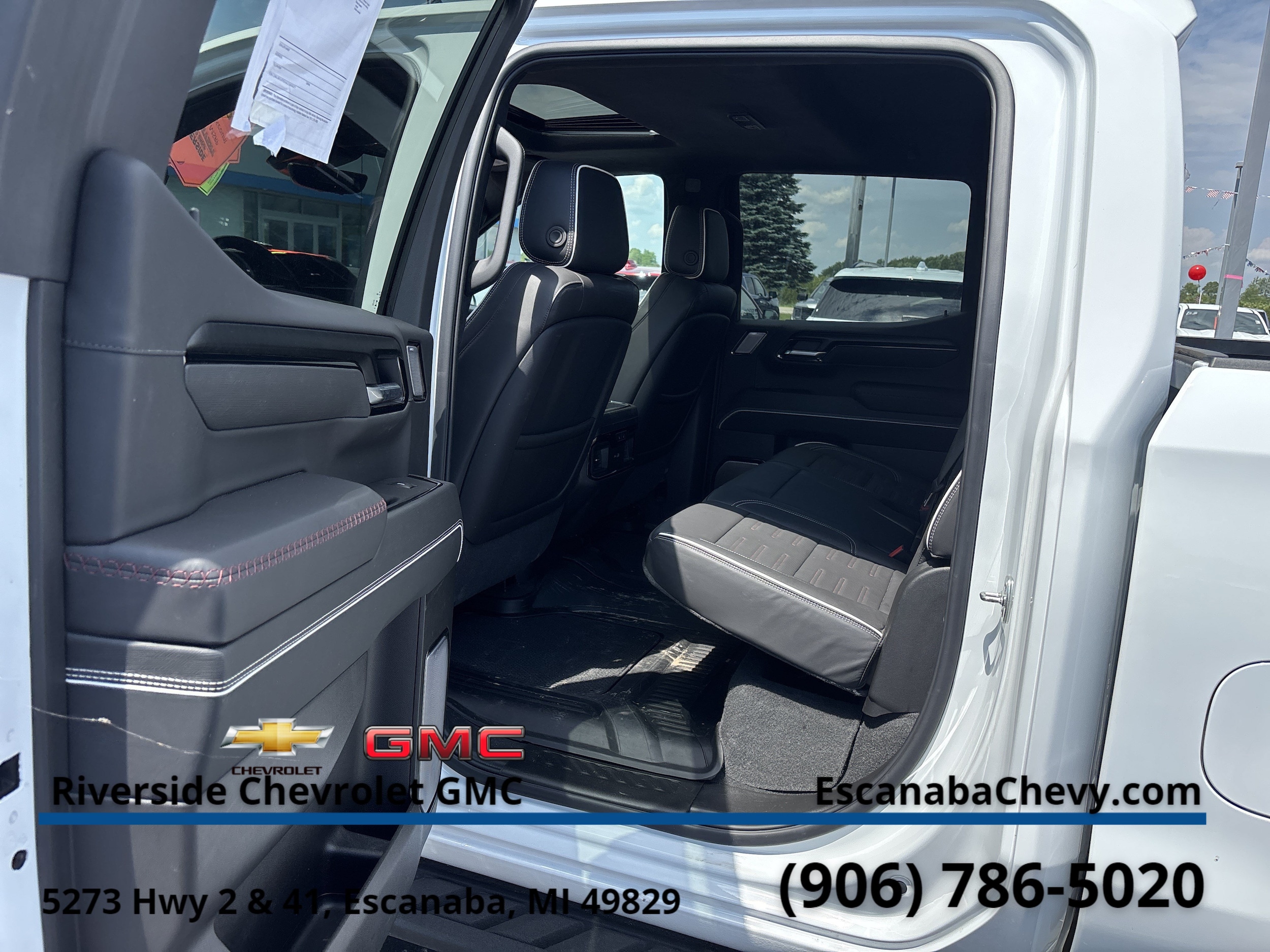 2025 GMC Sierra 1500 AT4X - Photo 26