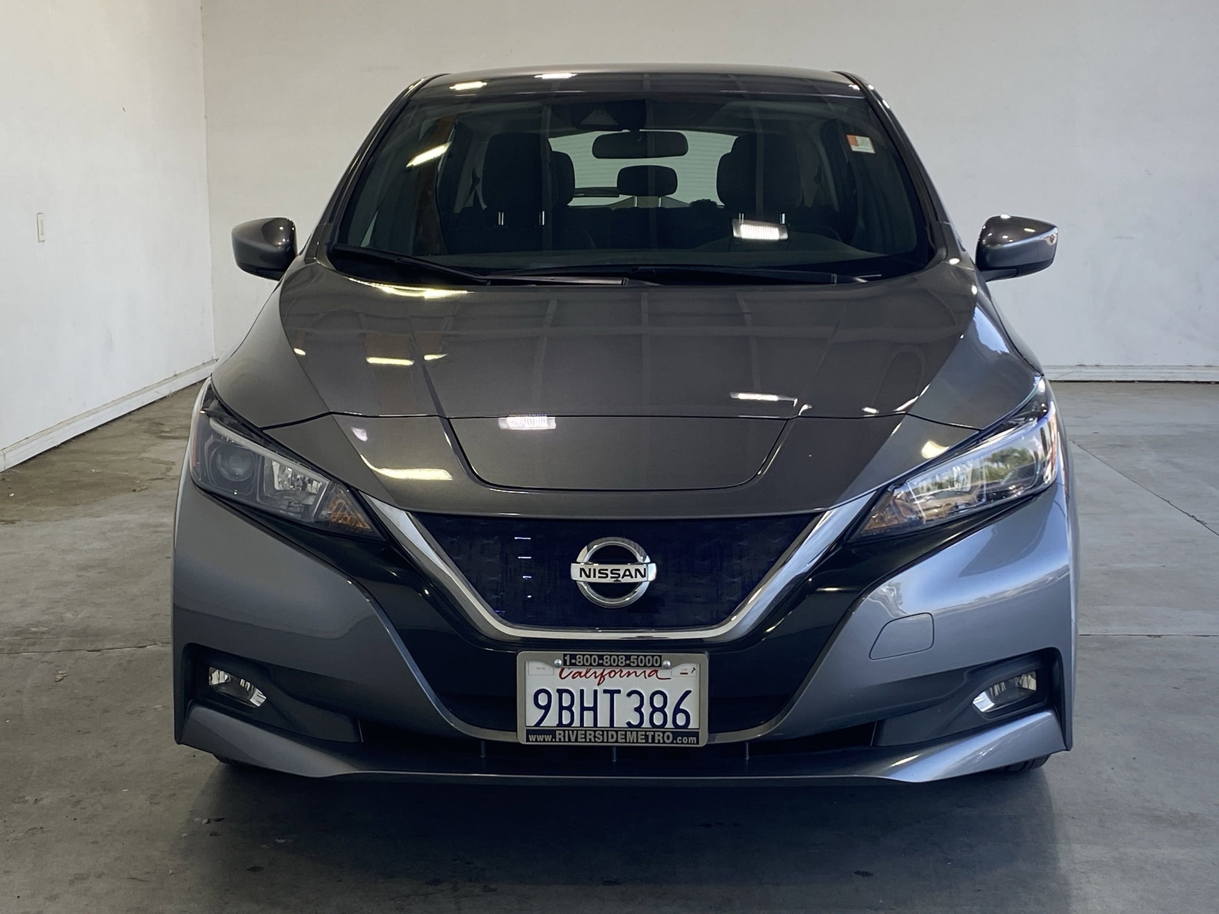 Used 2022 Nissan LEAF SV with VIN 1N4AZ1CV2NC562789 for sale in Riverside, CA