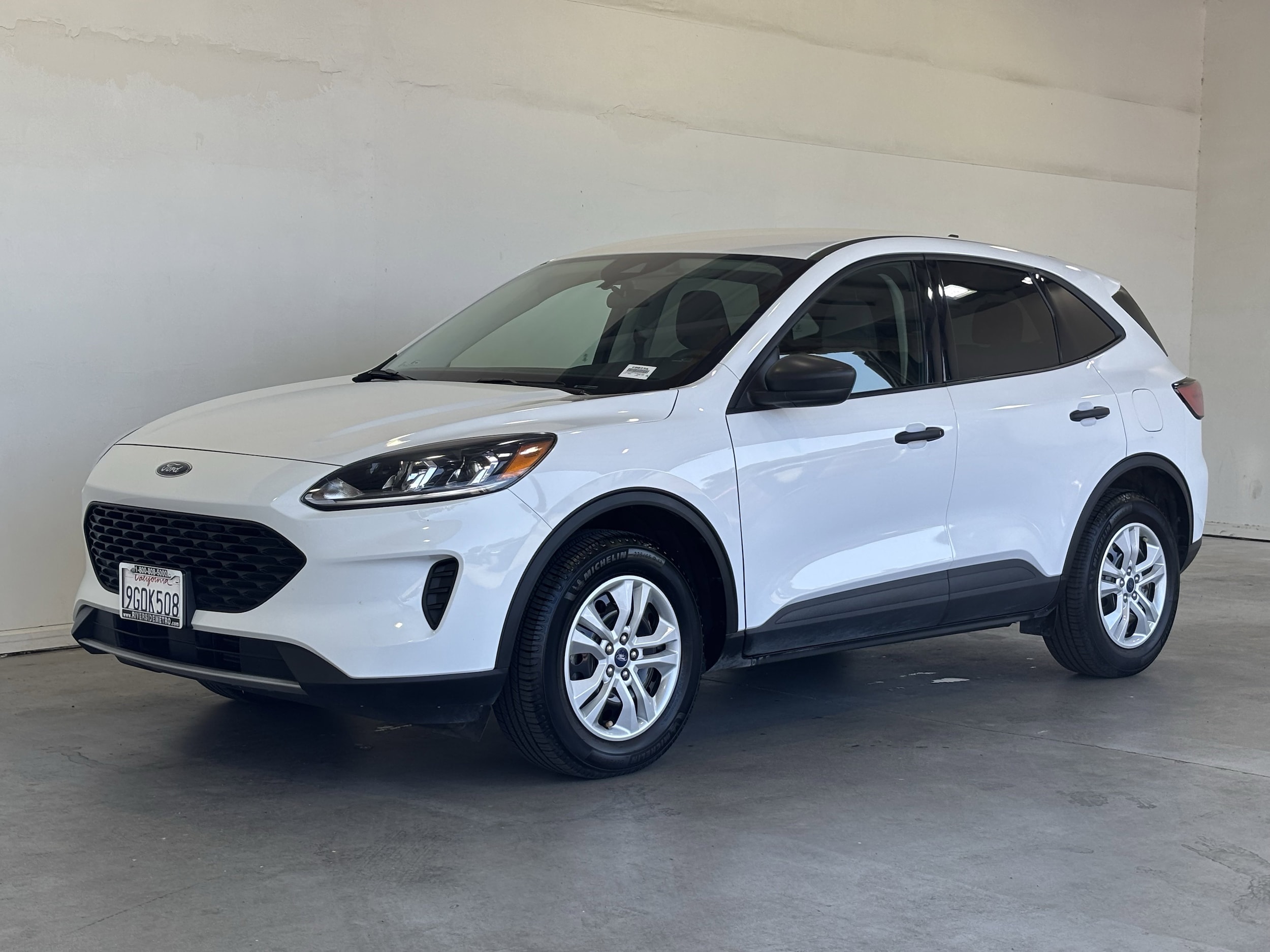 2022 Ford Escape S's photo