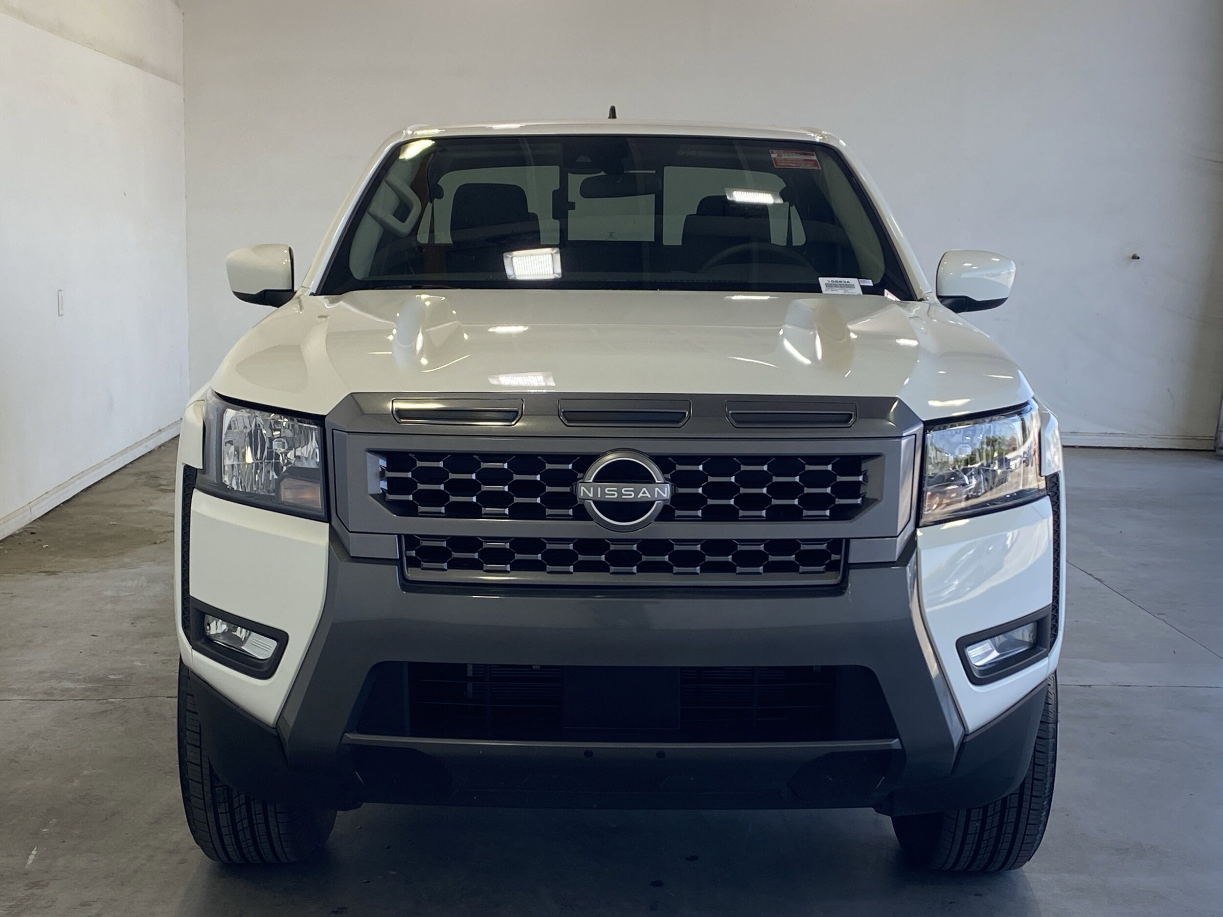 2025 Nissan Frontier SV King Cab photo 2
