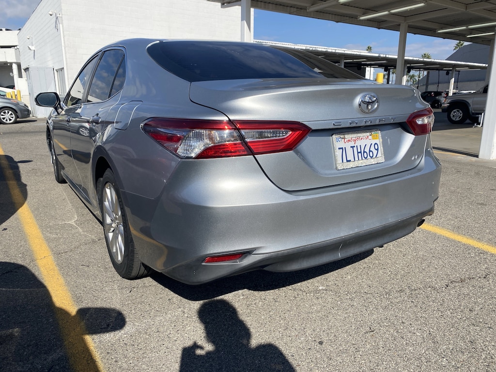 Used 2018 Toyota Camry LE Sedan