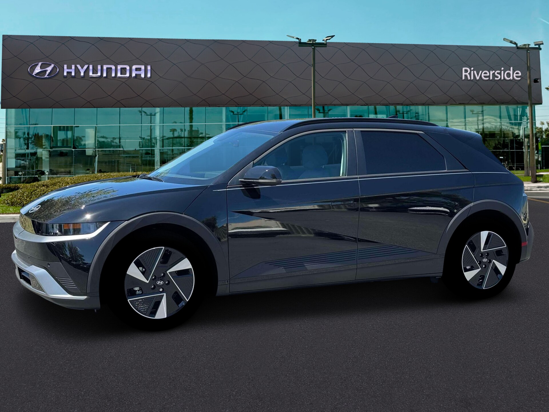2026 Hyundai Ioniq 5 SEL photo 2