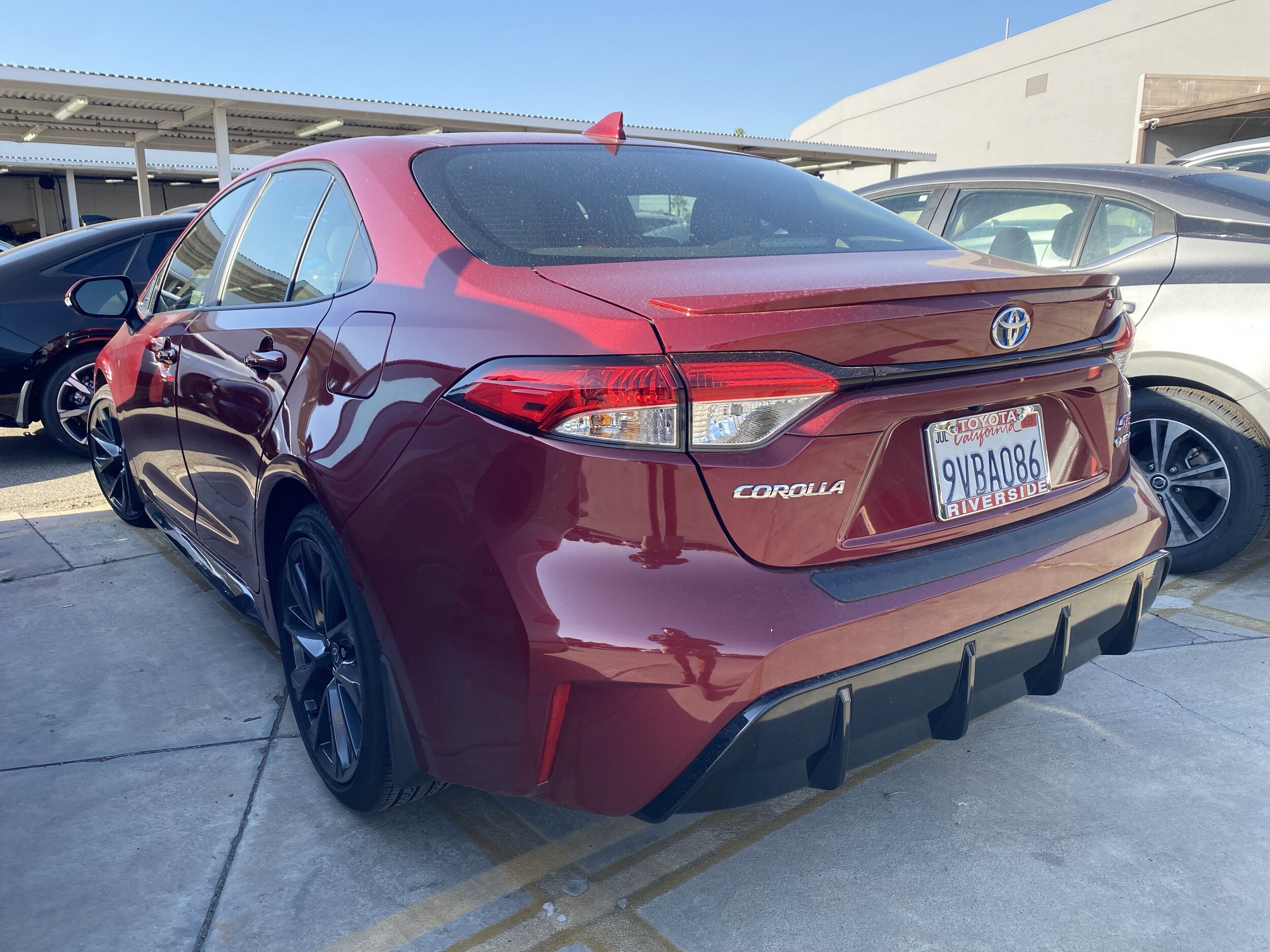 2025 Toyota Corolla Hybrid SE photo 2