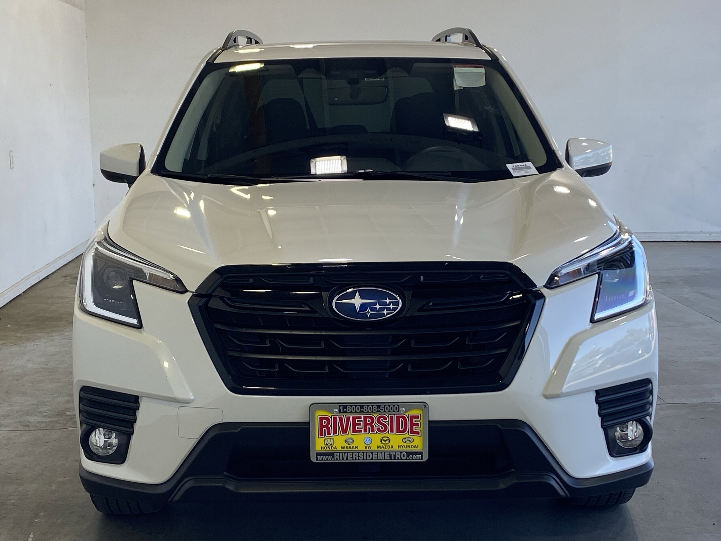 2023 Subaru Forester Premium photo 2