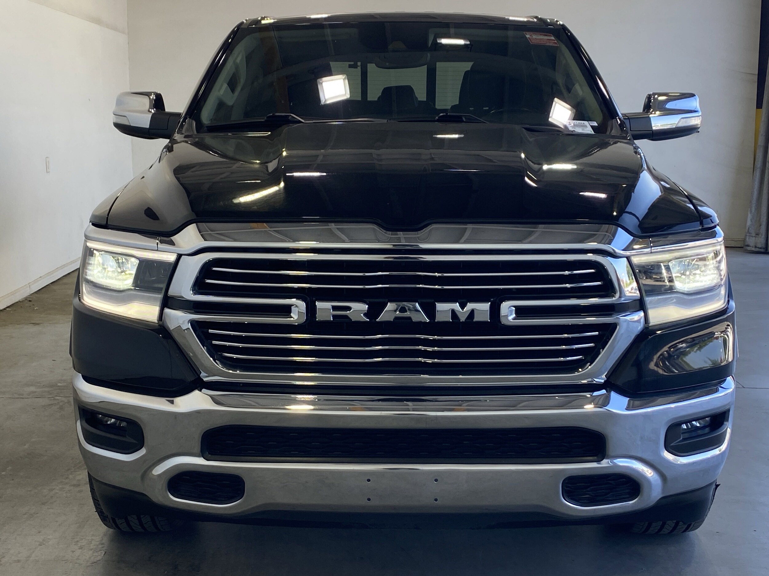 2022 Ram 1500 Laramie photo 2