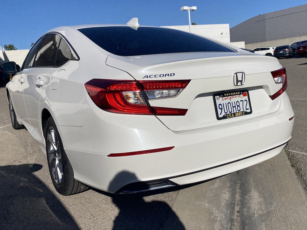 Used 2018 Honda Accord LX Sedan