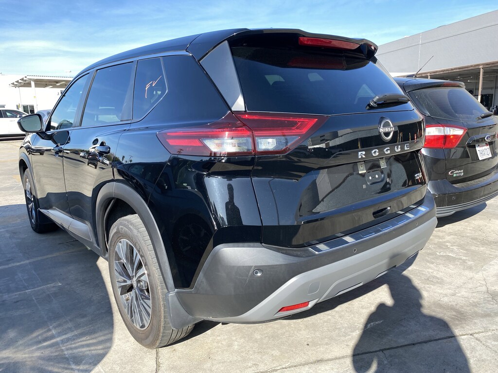 Used 2023 Nissan Rogue SV SUV