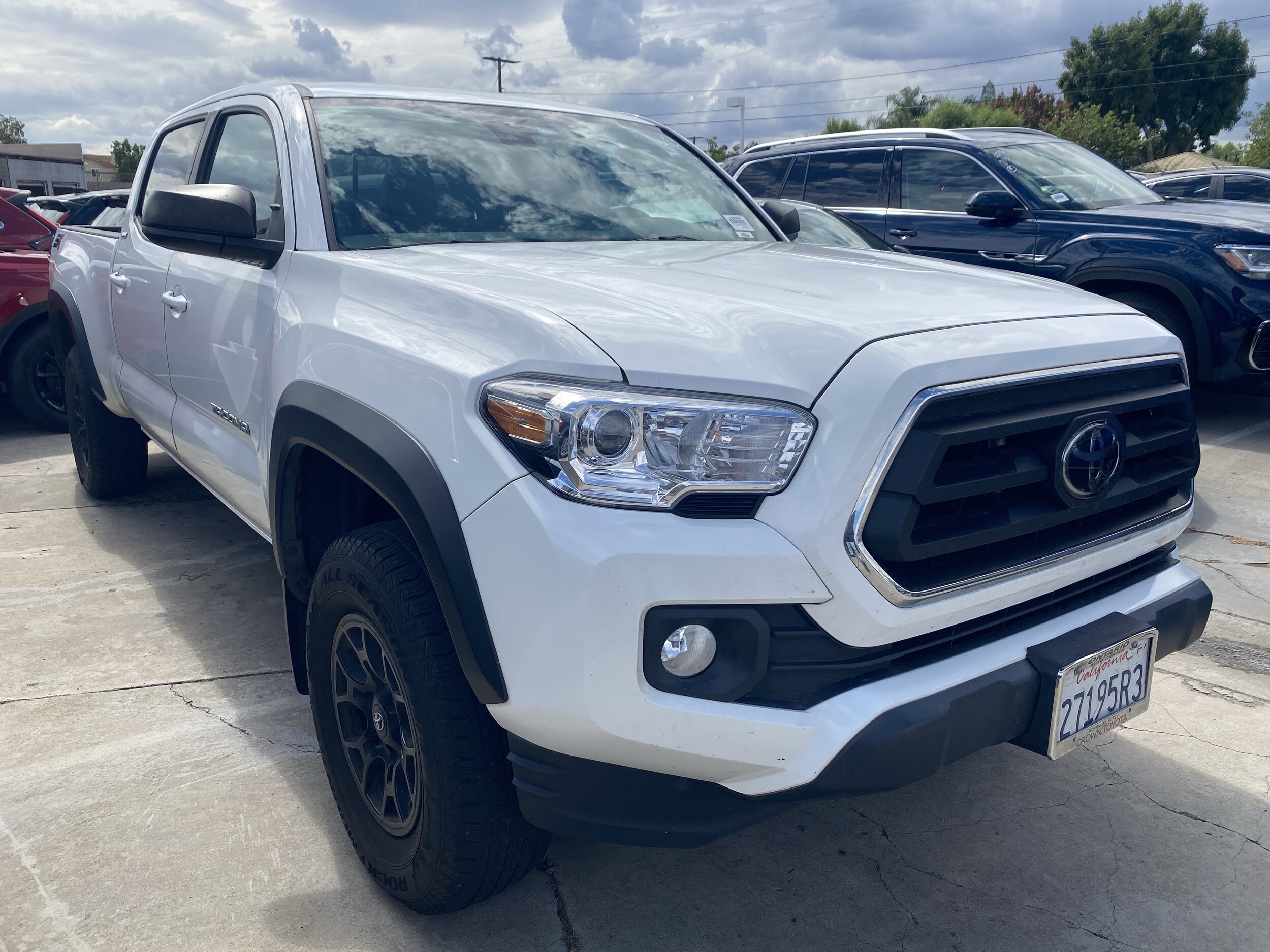 2023 Toyota Tacoma SR5 Double Cab Long Bed V6 photo 2