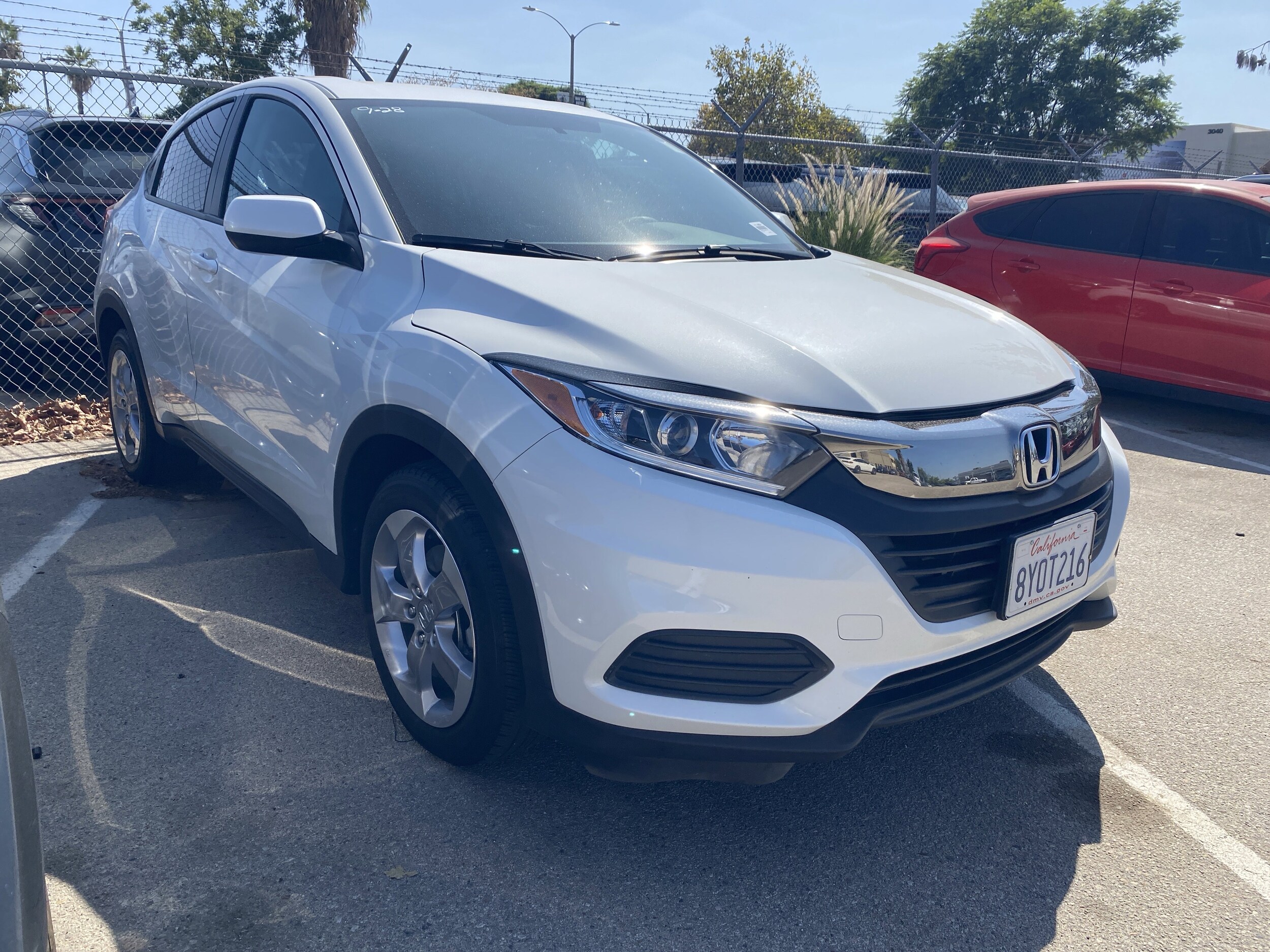 2022 Honda HR-V LX 2WD photo 2