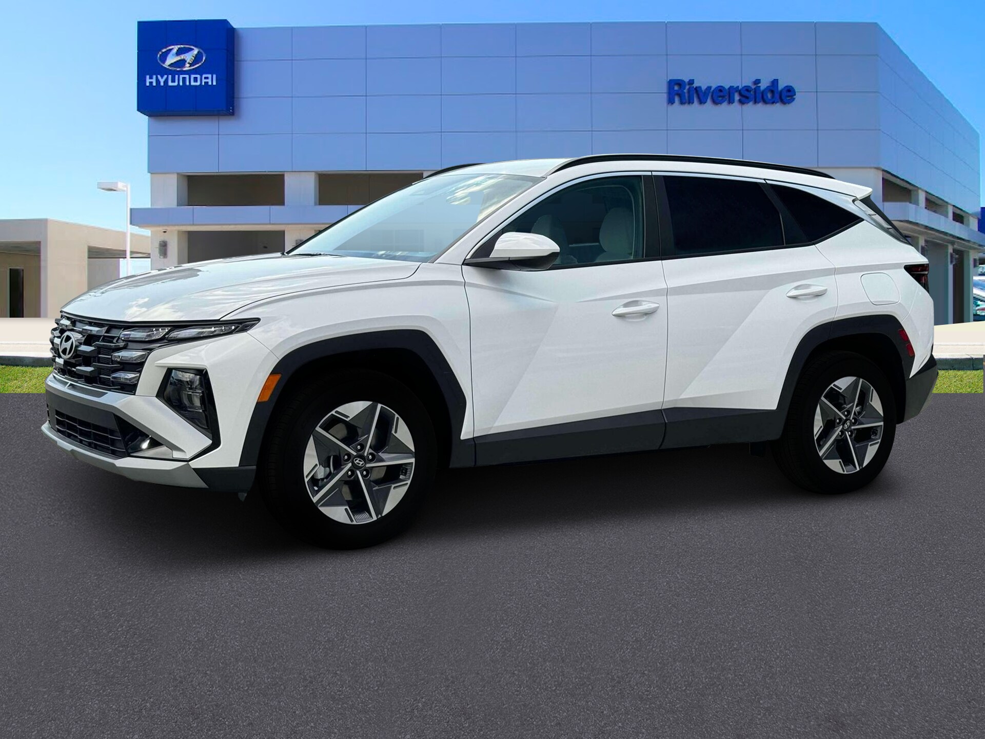2025 Hyundai Tucson SEL photo 2