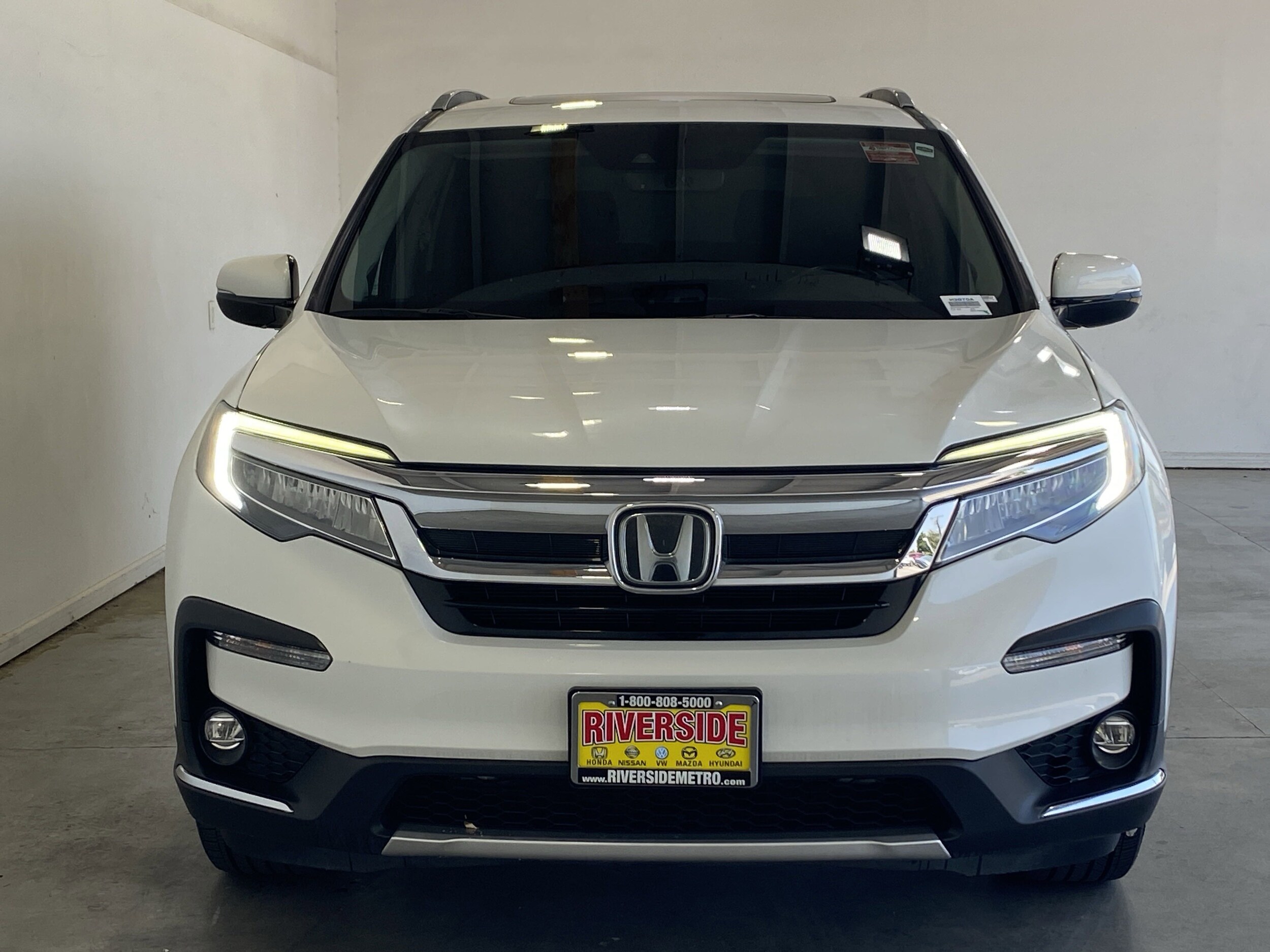 2021 Honda Pilot Touring photo 2