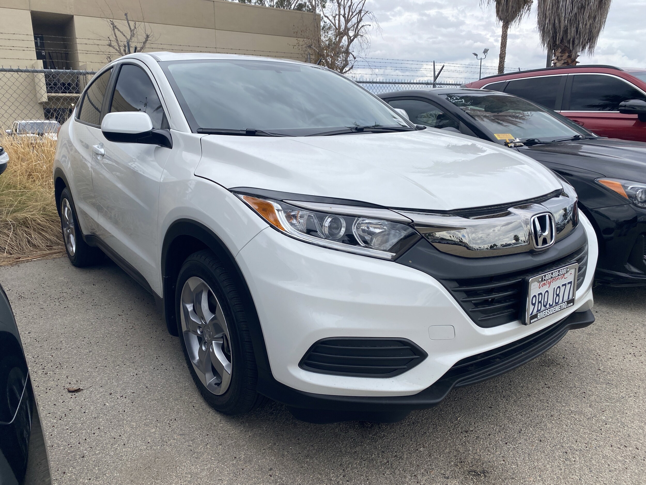 2022 Honda HR-V LX 2WD photo 2