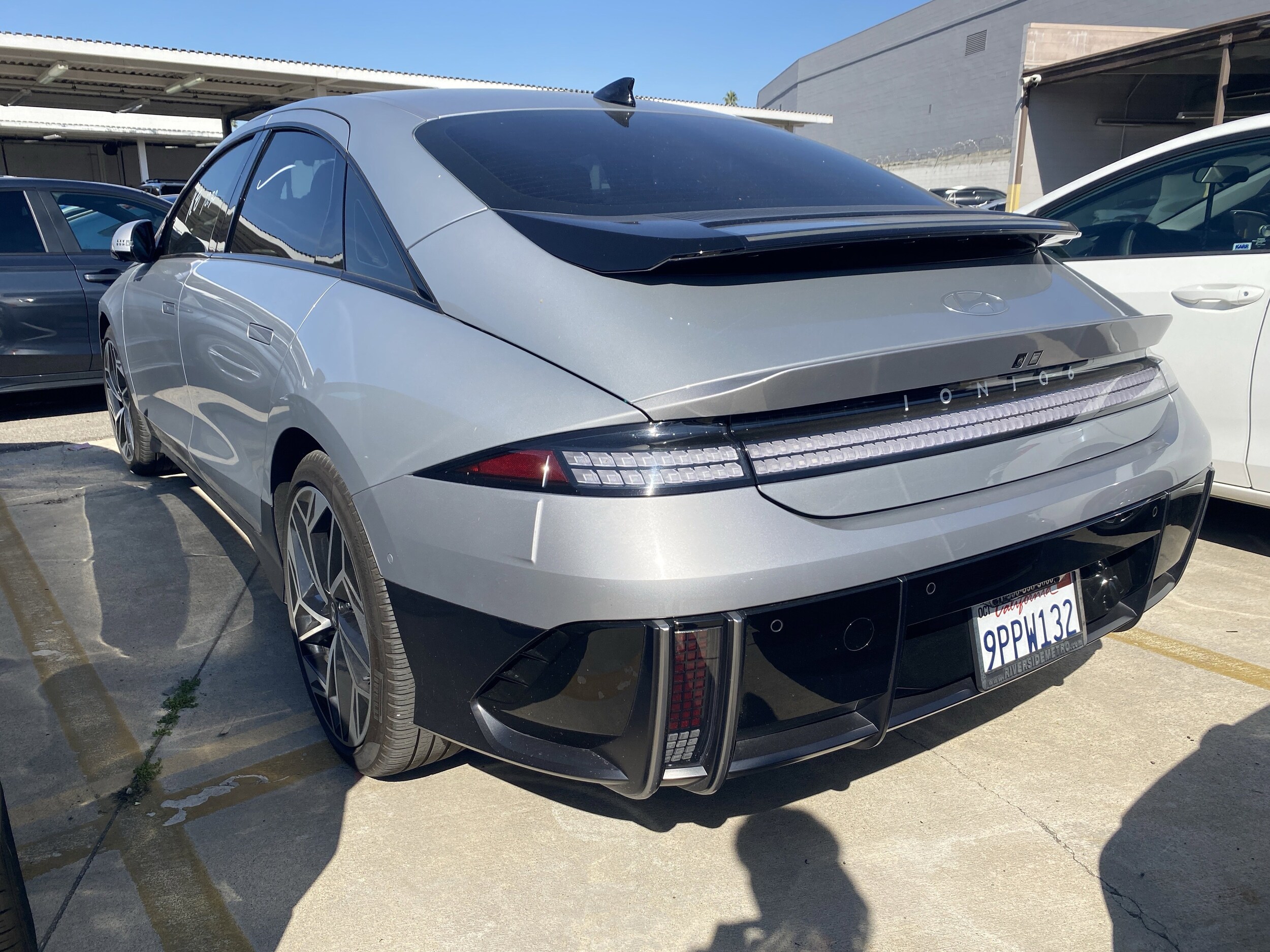 2025 Hyundai Ioniq 6 Limited photo 2