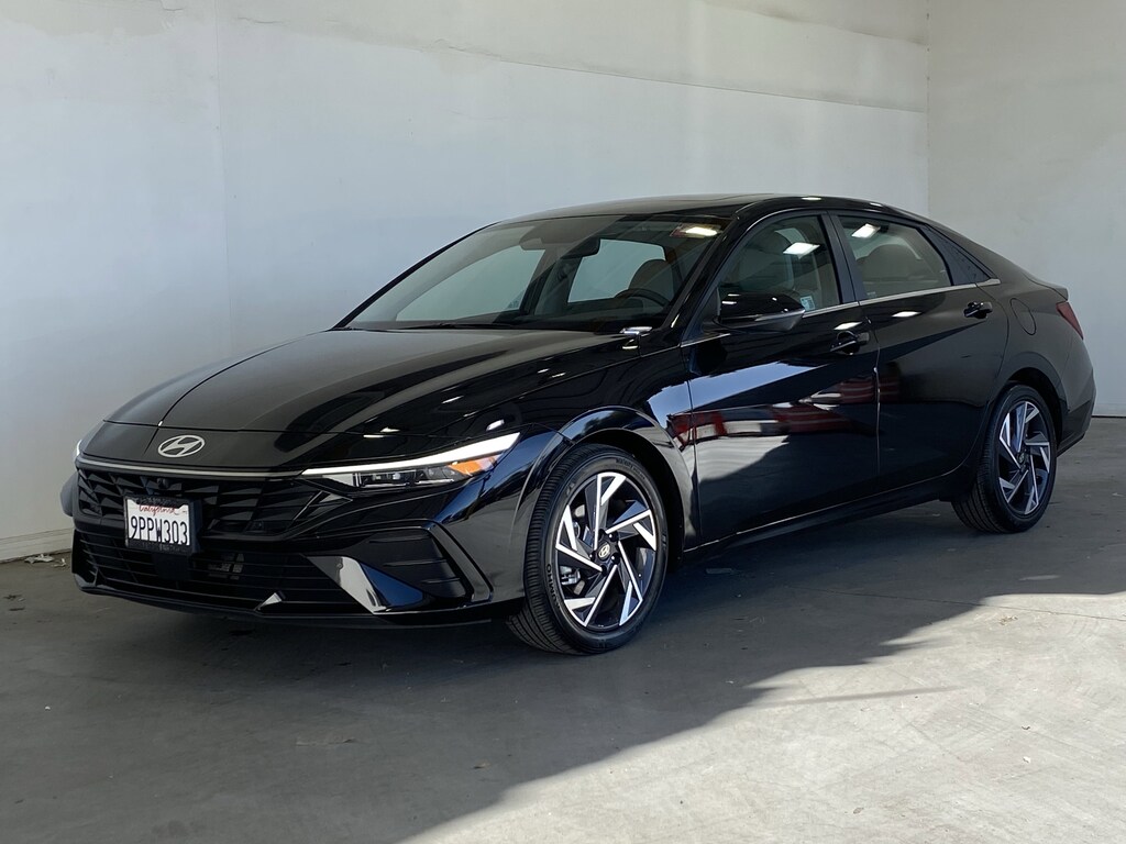 Certified 2024 Hyundai Elantra Limited Sedan