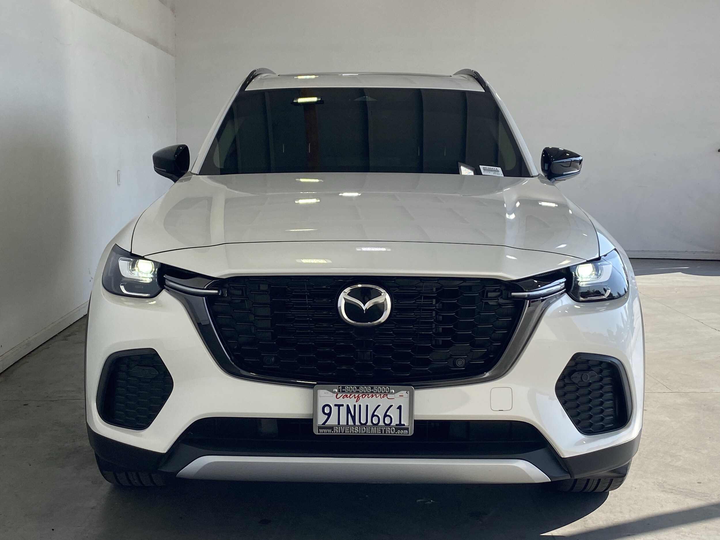 2025 Mazda CX-70 Plug-in Hybrid Premium photo 2