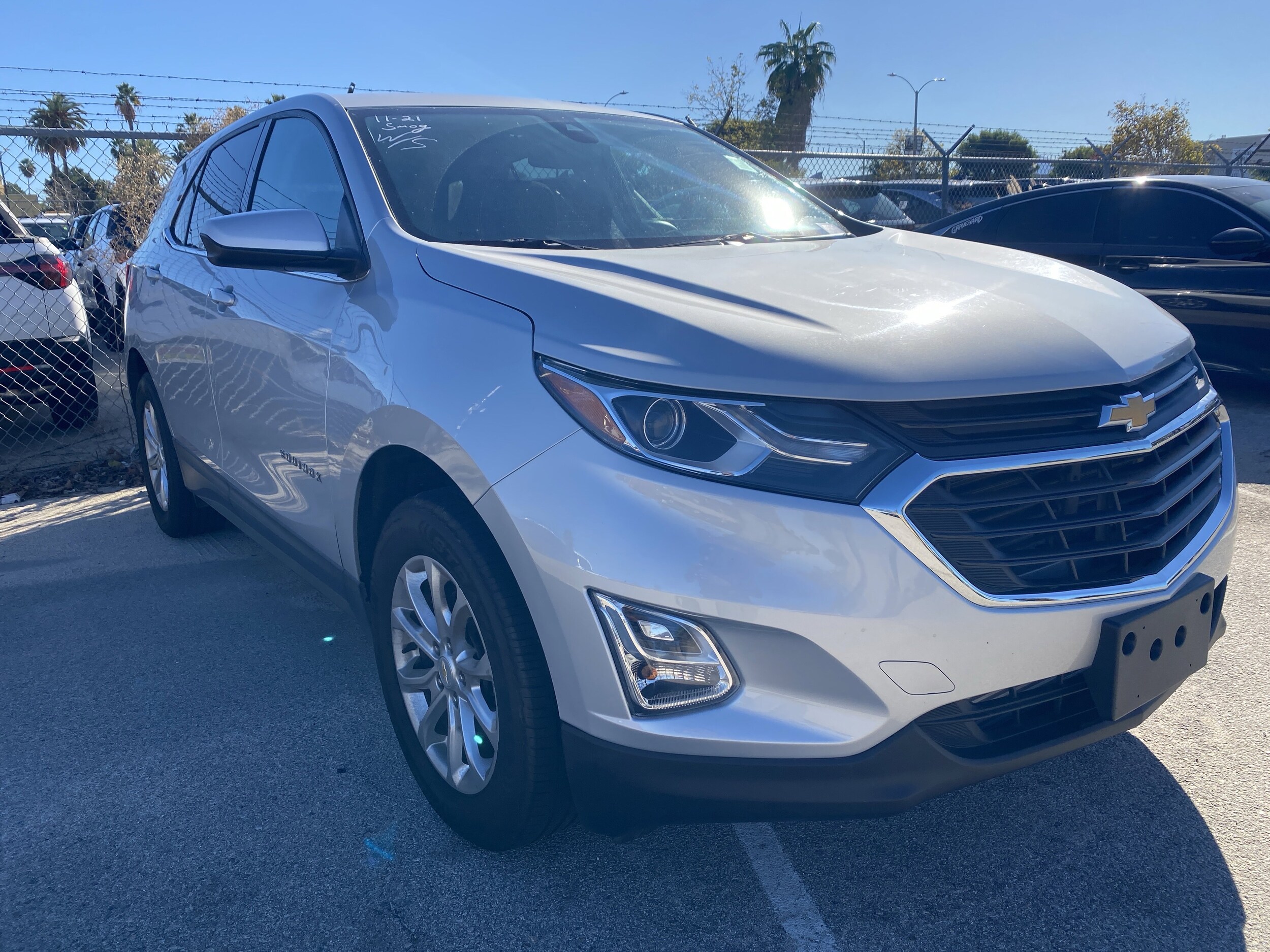 2020 Chevrolet Equinox LT photo 2