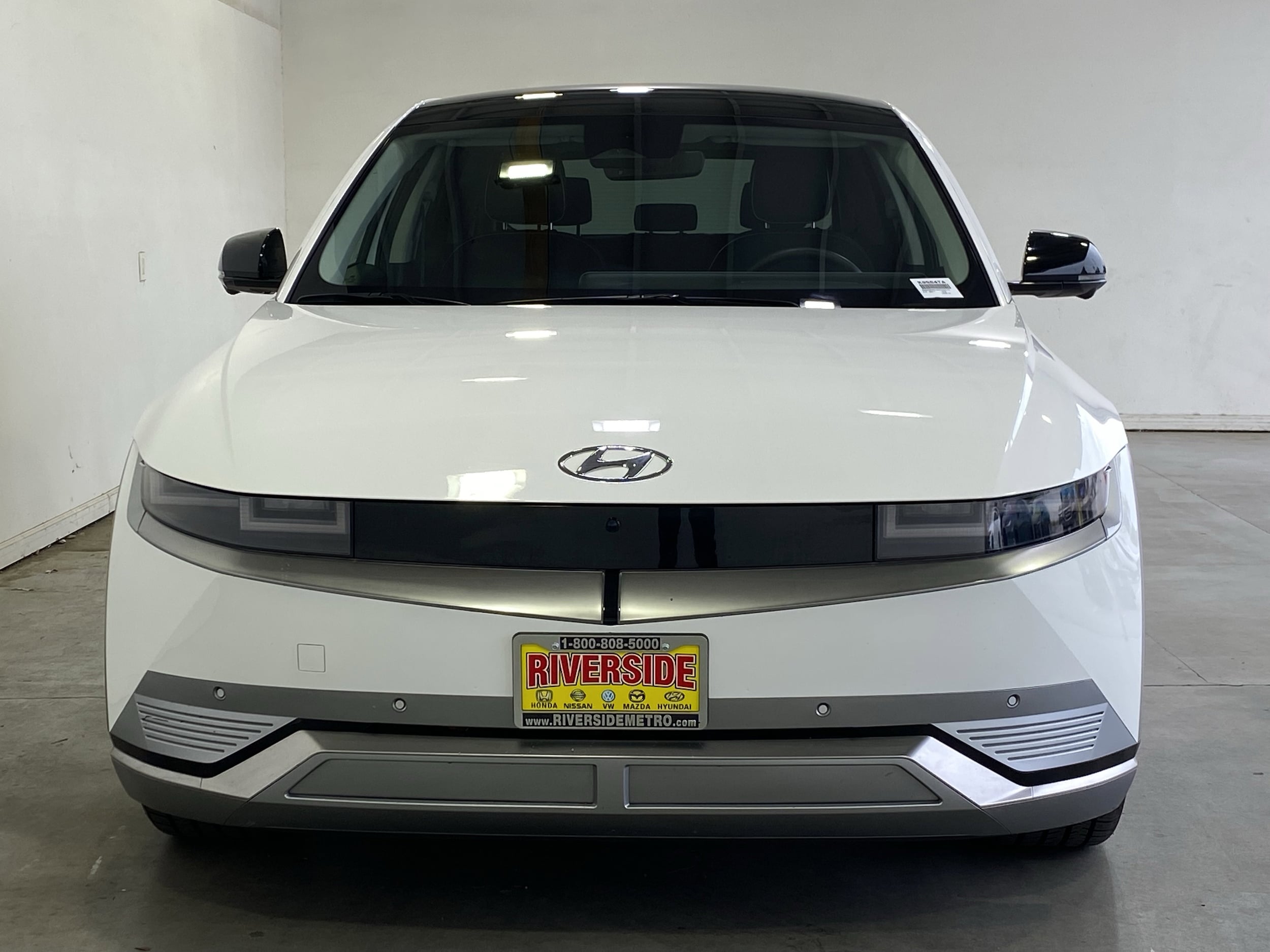 Used 2022 Hyundai IONIQ 5 Limited with VIN KM8KRDAF6NU104433 for sale in Riverside, CA