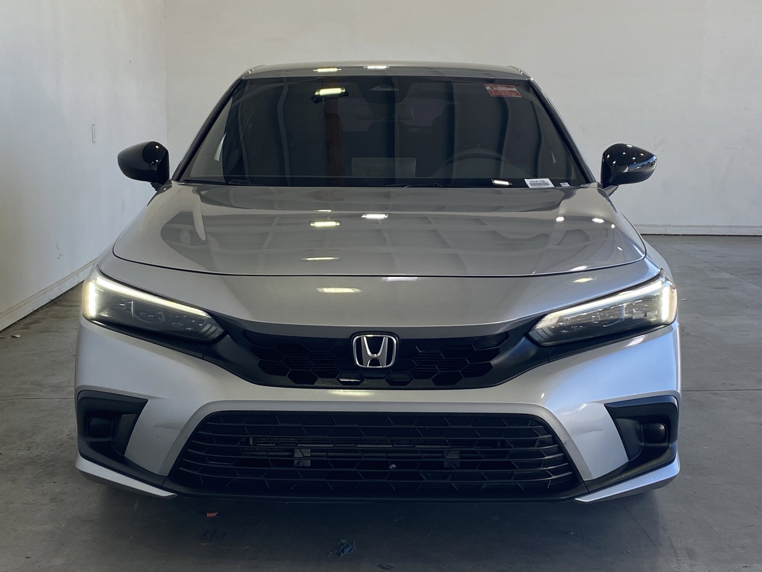 2024 Honda Civic Hatchback Sport photo 2