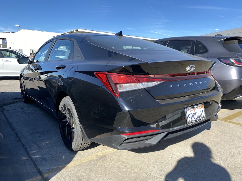 Used 2023 Hyundai Elantra SEL Sedan