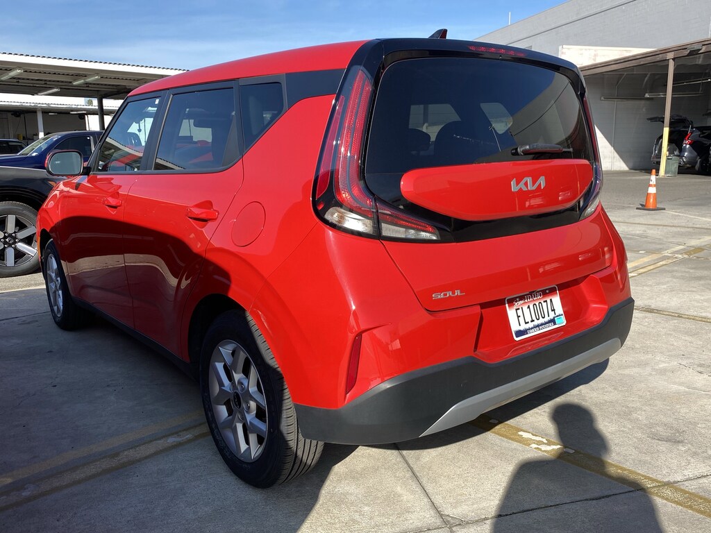 Used 2024 Kia Soul LX Hatchback