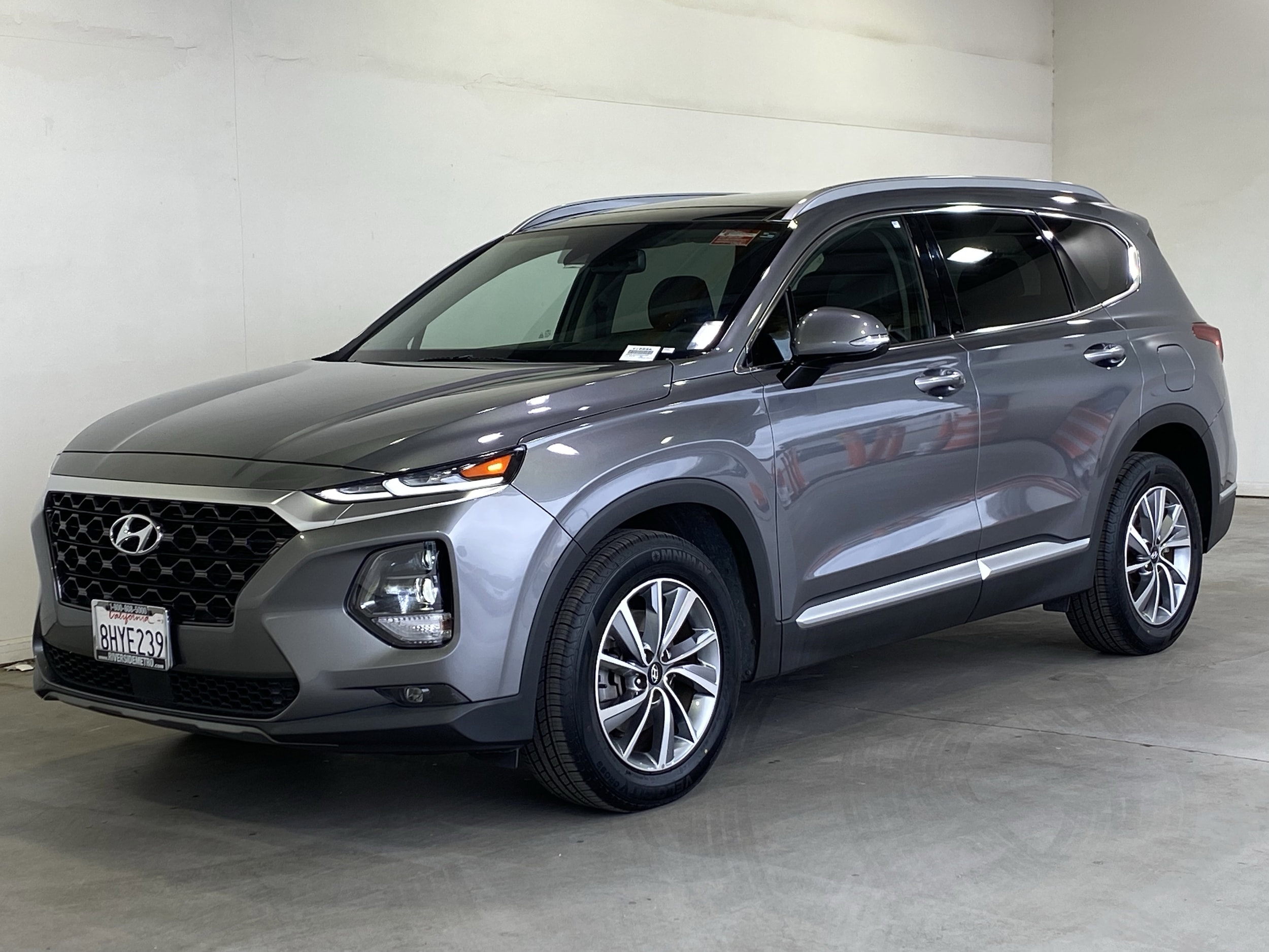 2019 Hyundai Santa Fe Limited's photo