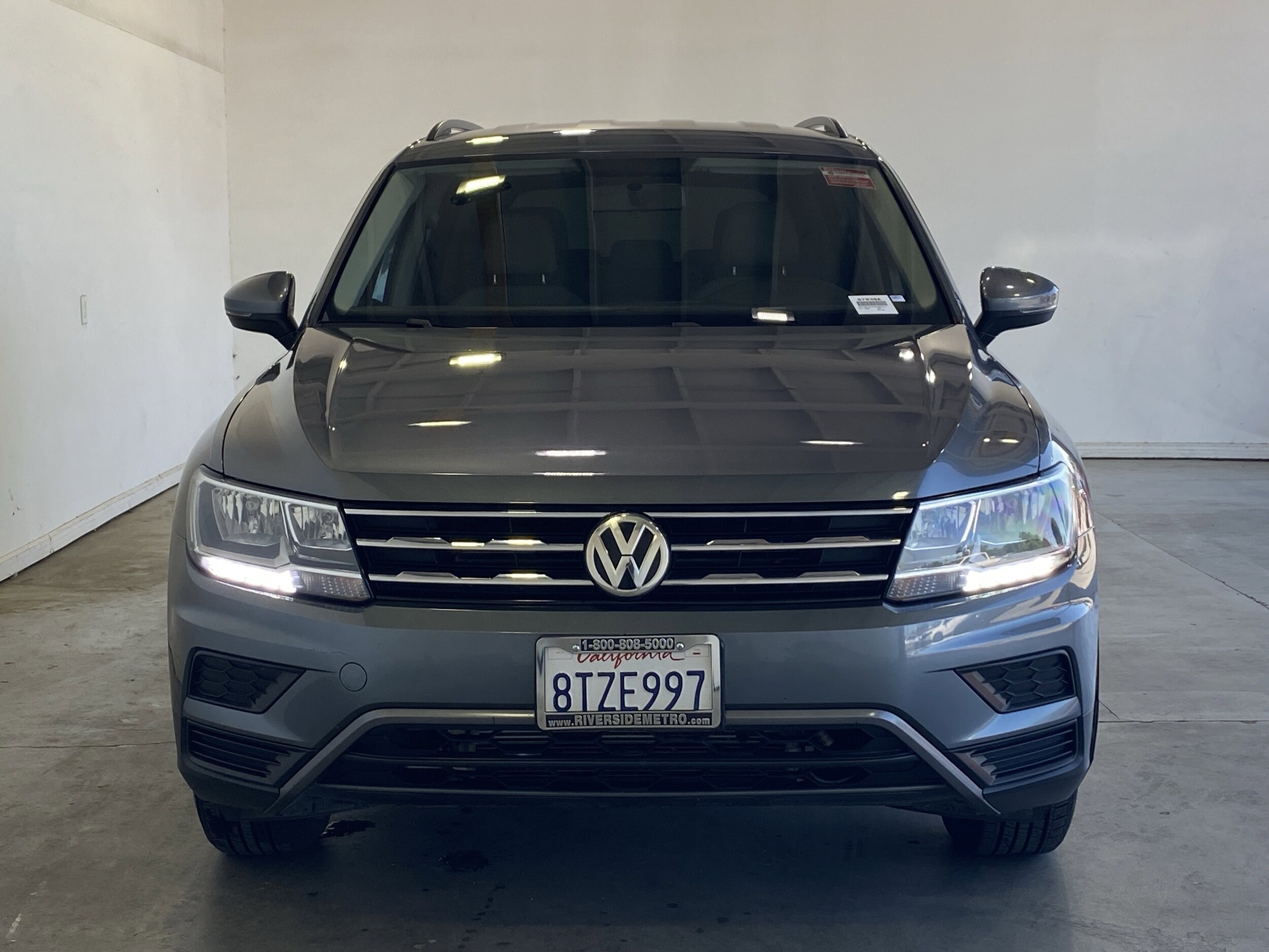 2020 Volkswagen Tiguan S photo 2