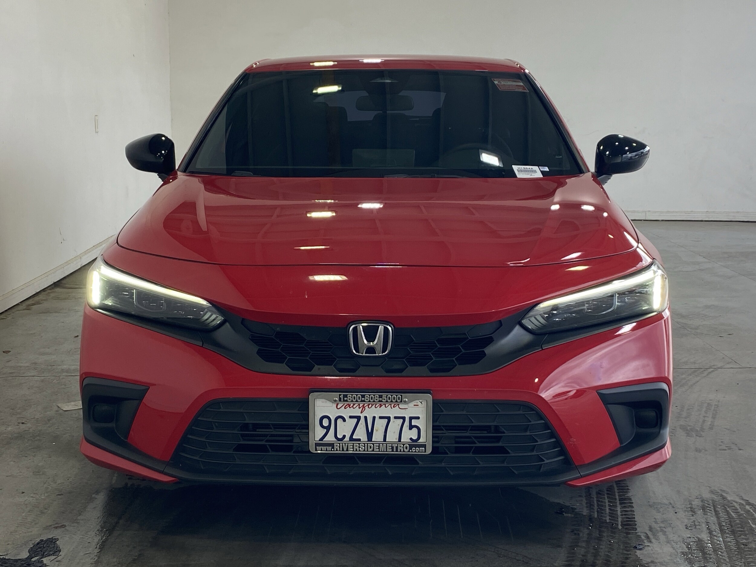 2022 Honda Civic Hatchback Sport photo 2