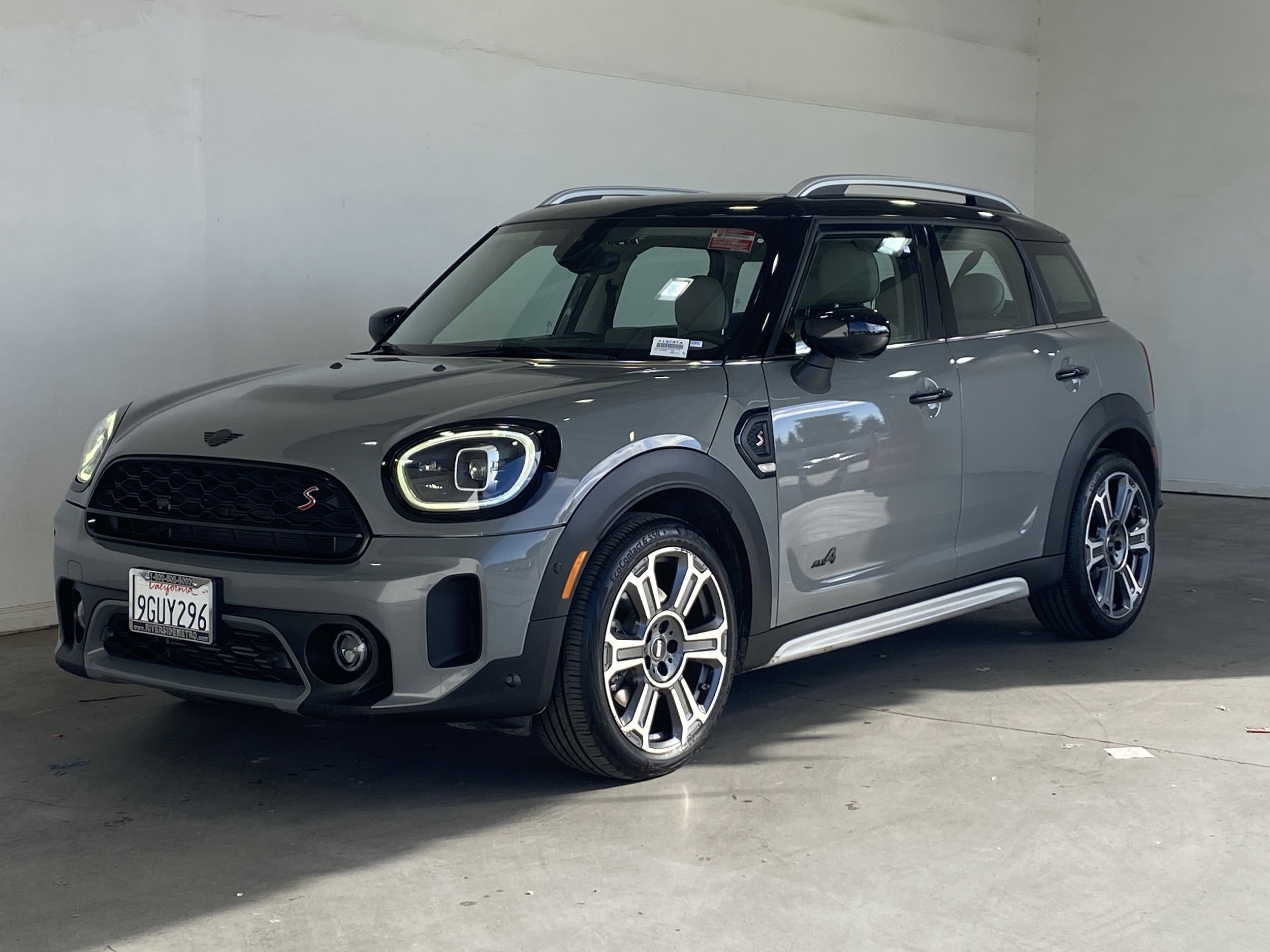 2023 MINI Countryman S's photo