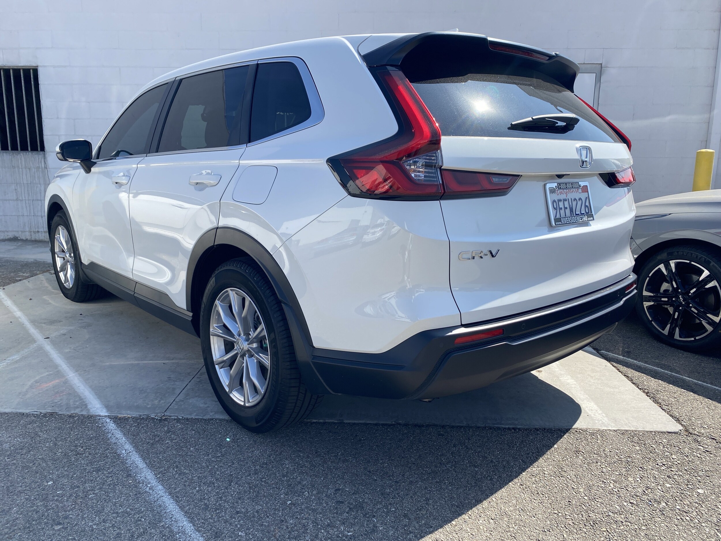 2023 Honda CR-V EX-L photo 2